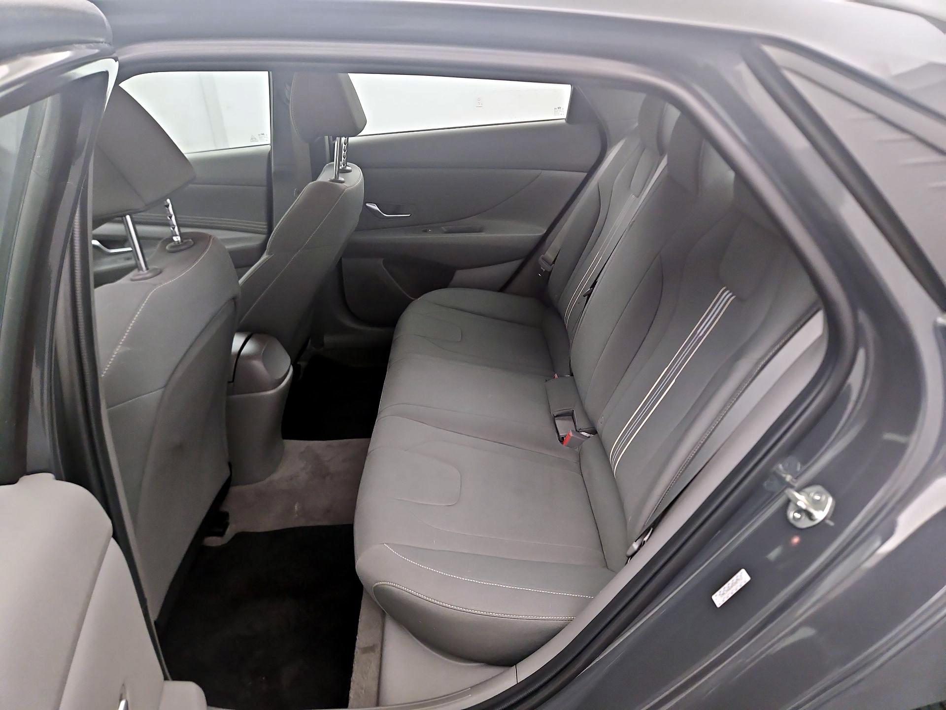 Thumbnail: 2023 Hyundai Elantra - 17