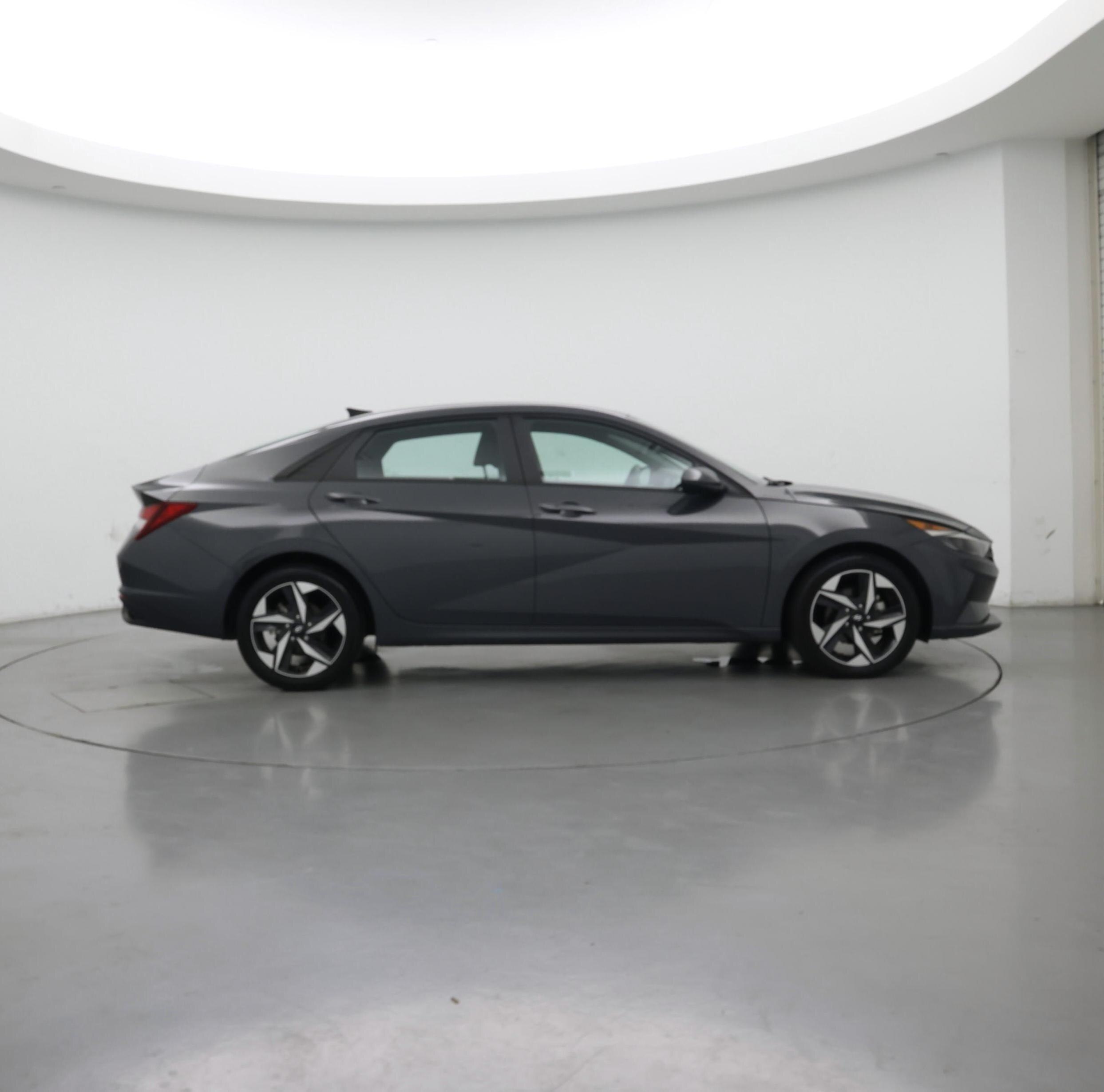 Thumbnail: 2023 Hyundai Elantra - 7