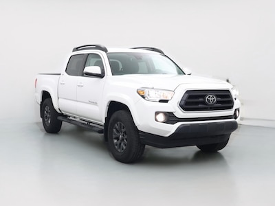 White 2022 Toyota Tacoma SR5