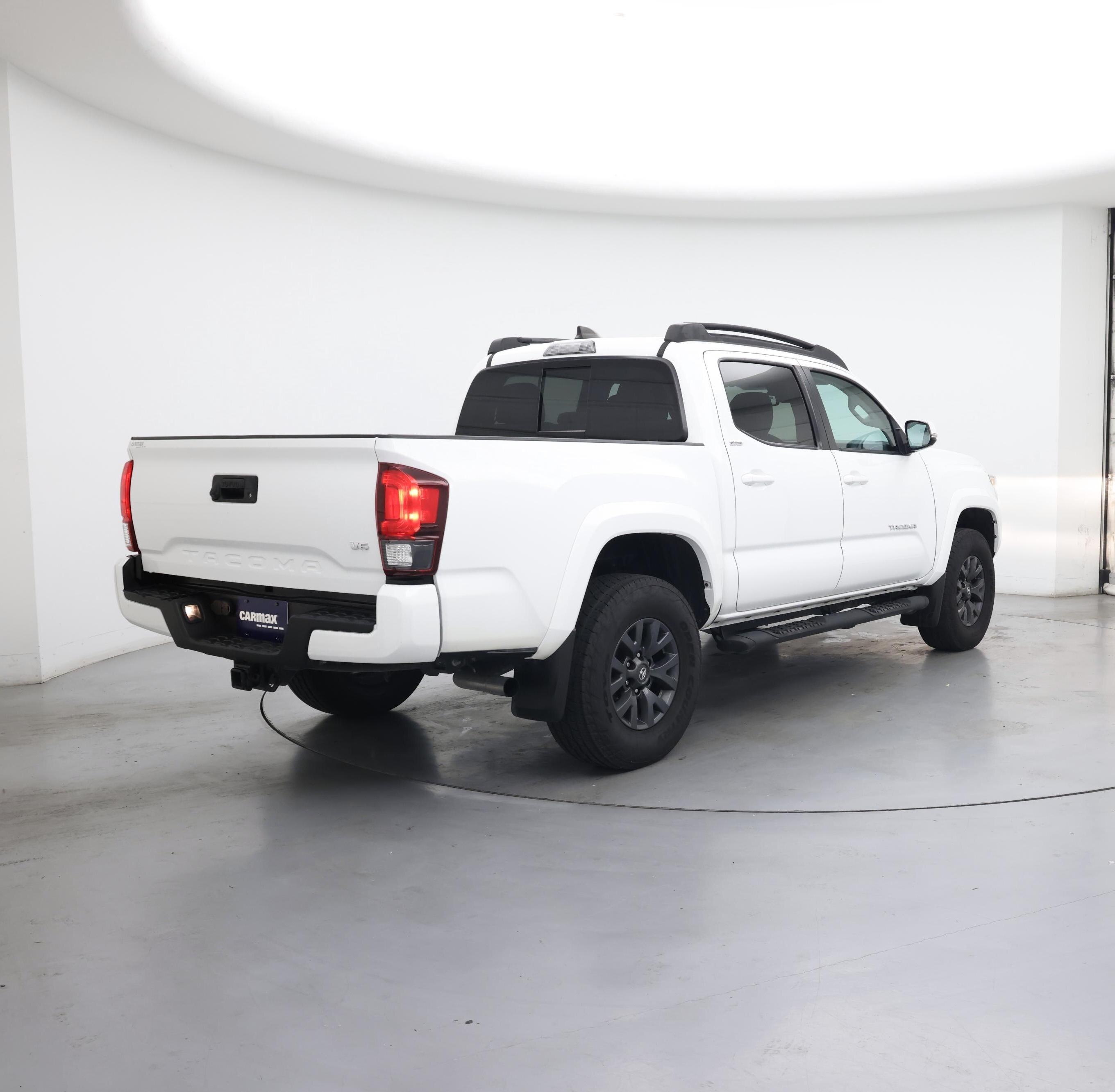 Thumbnail: 2022 Toyota Tacoma - 8