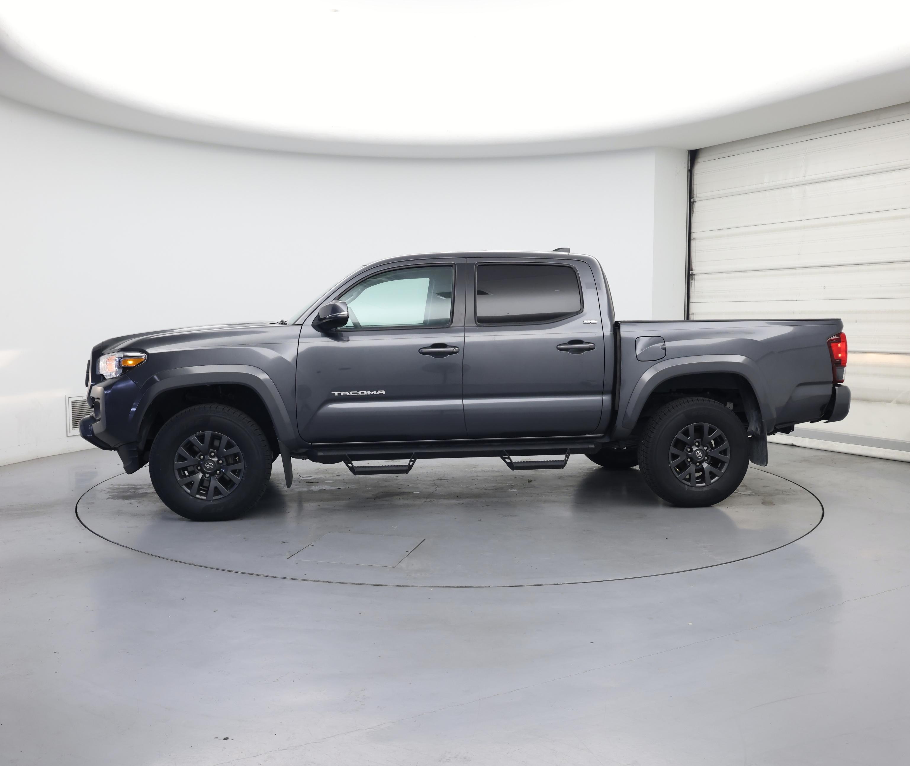 Thumbnail: 2022 Toyota Tacoma - 3