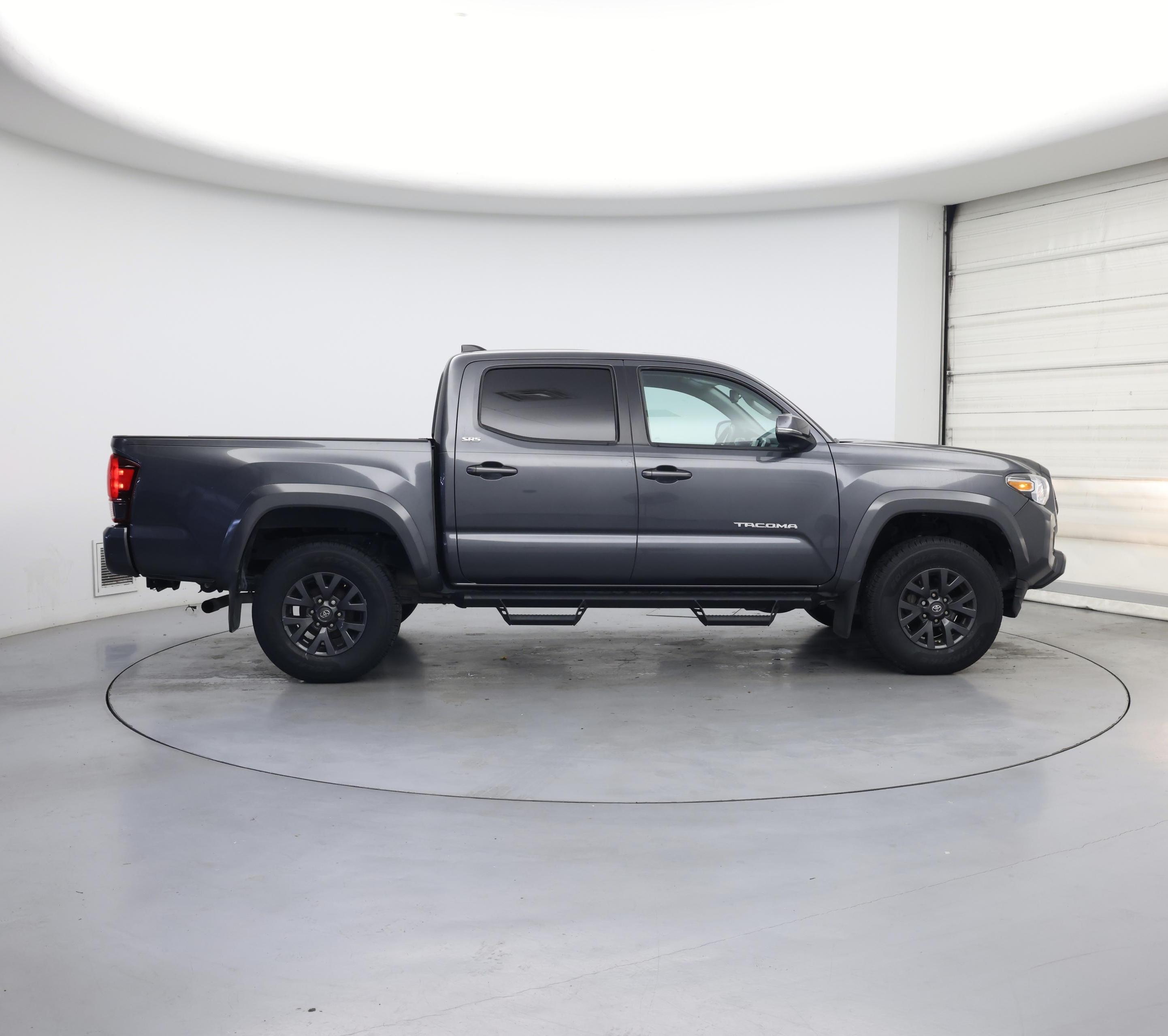 Thumbnail: 2022 Toyota Tacoma - 7