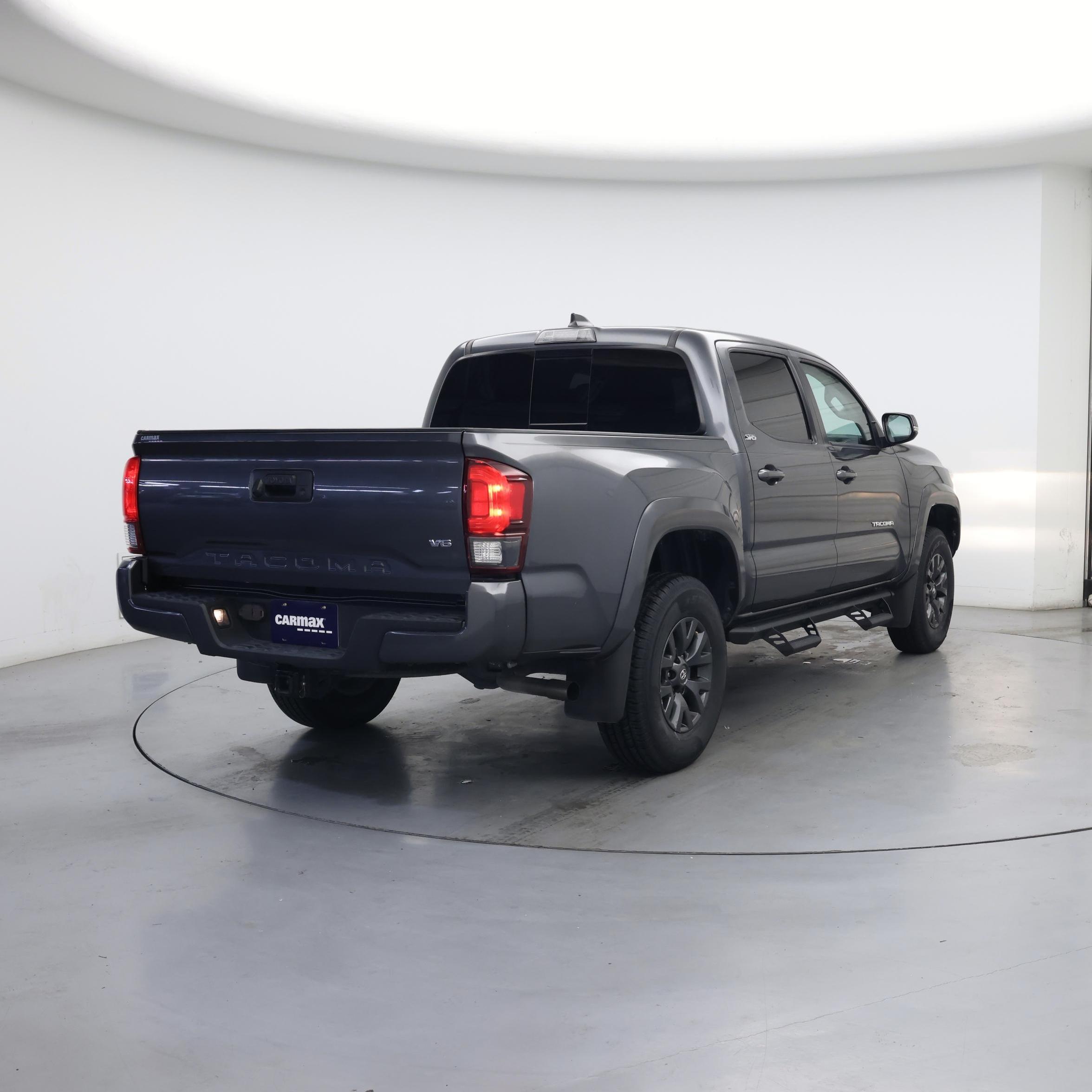 Thumbnail: 2022 Toyota Tacoma - 8