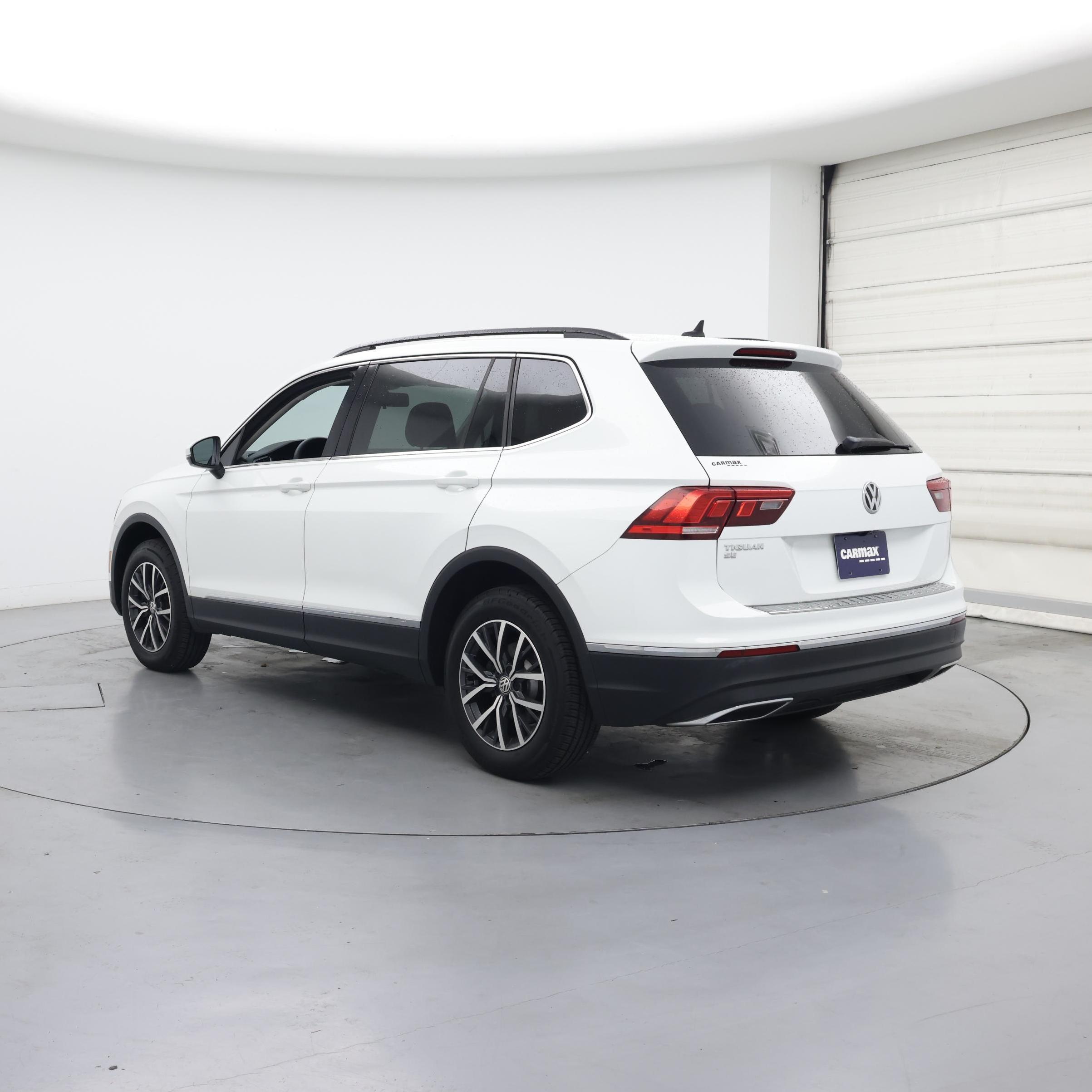 Thumbnail: 2020 Volkswagen Tiguan - 2