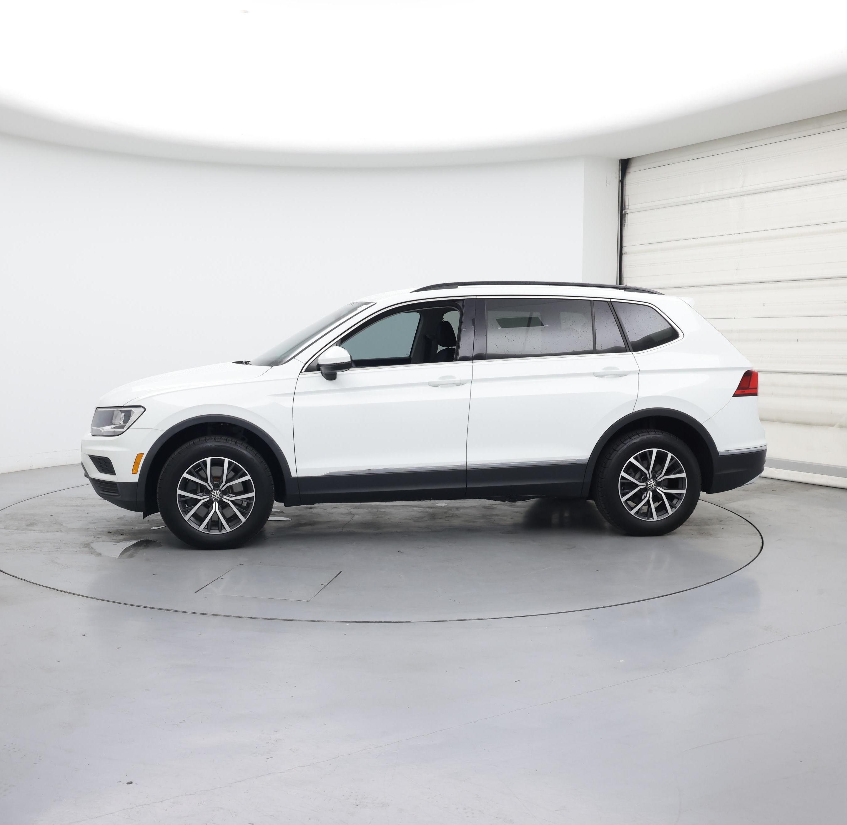 Thumbnail: 2020 Volkswagen Tiguan - 3