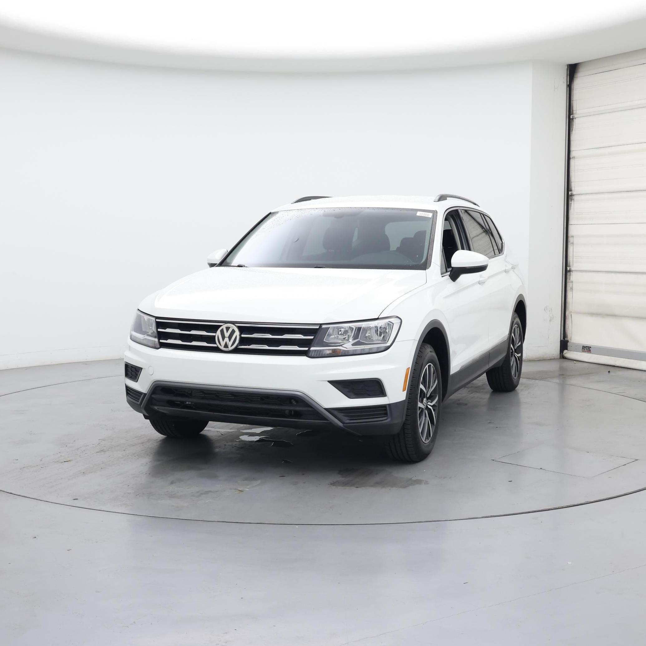 Thumbnail: 2020 Volkswagen Tiguan - 4