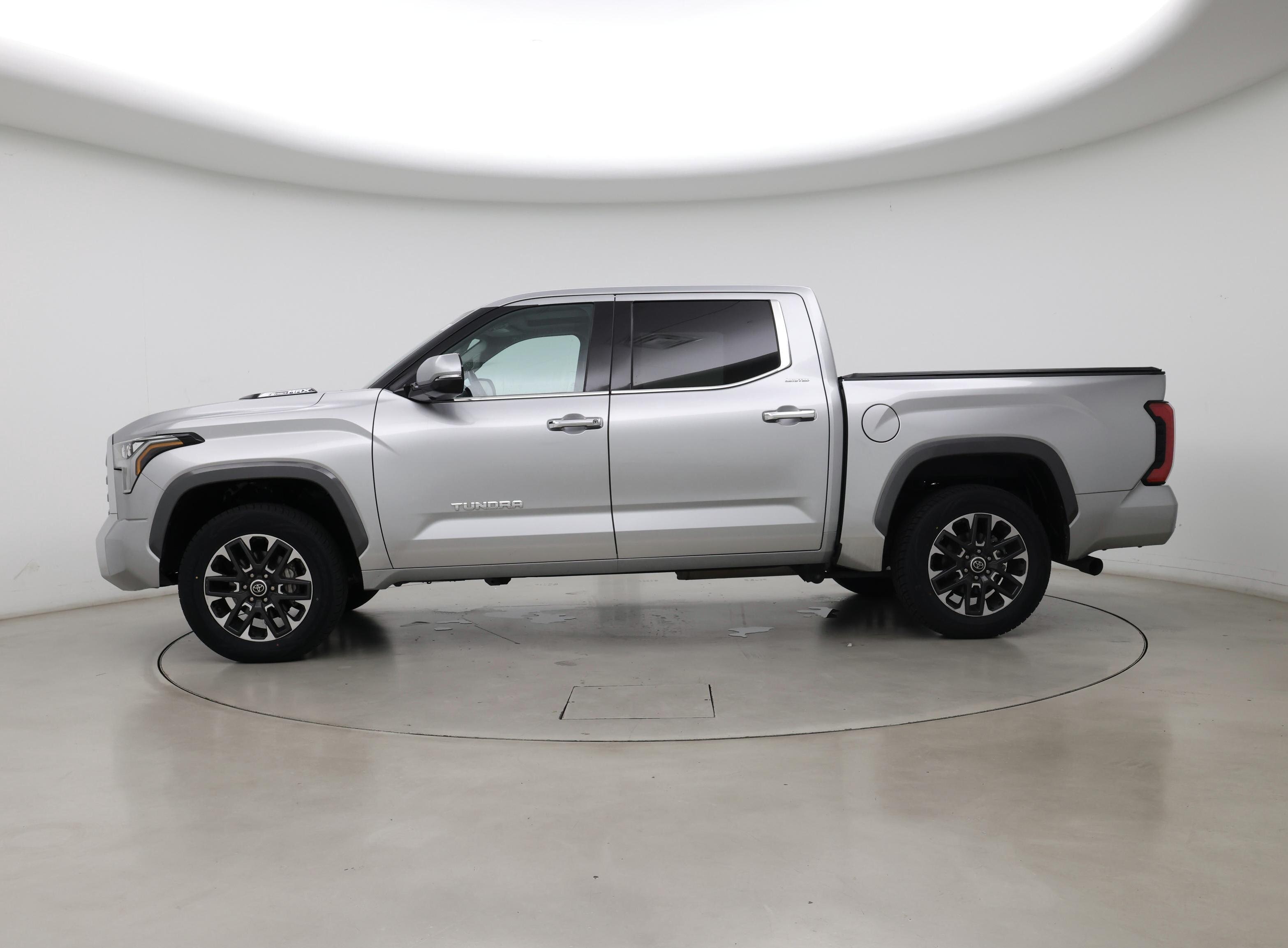 Thumbnail: 2023 Toyota Tundra - 3