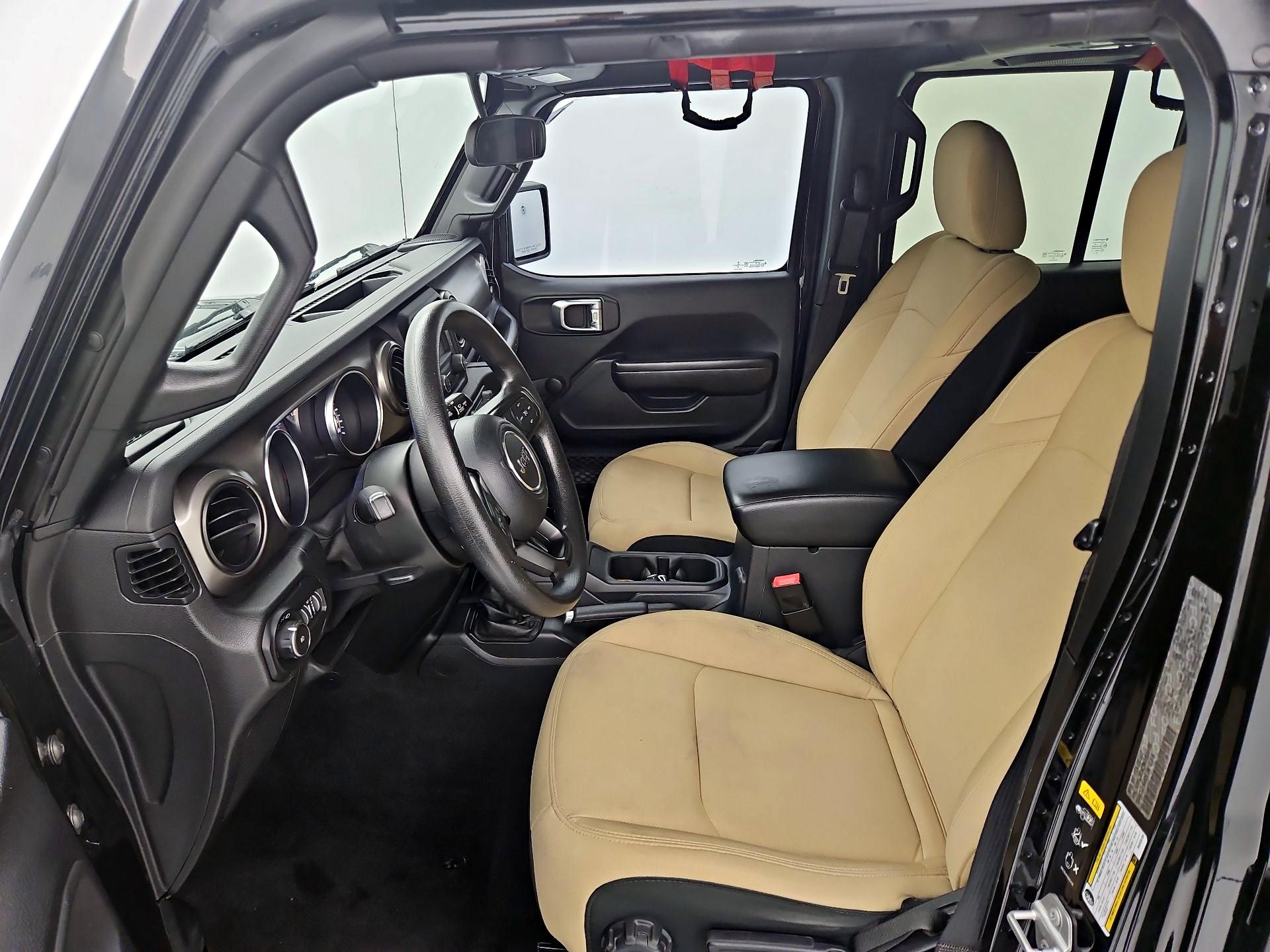 Thumbnail: 2021 Jeep Wrangler - 11