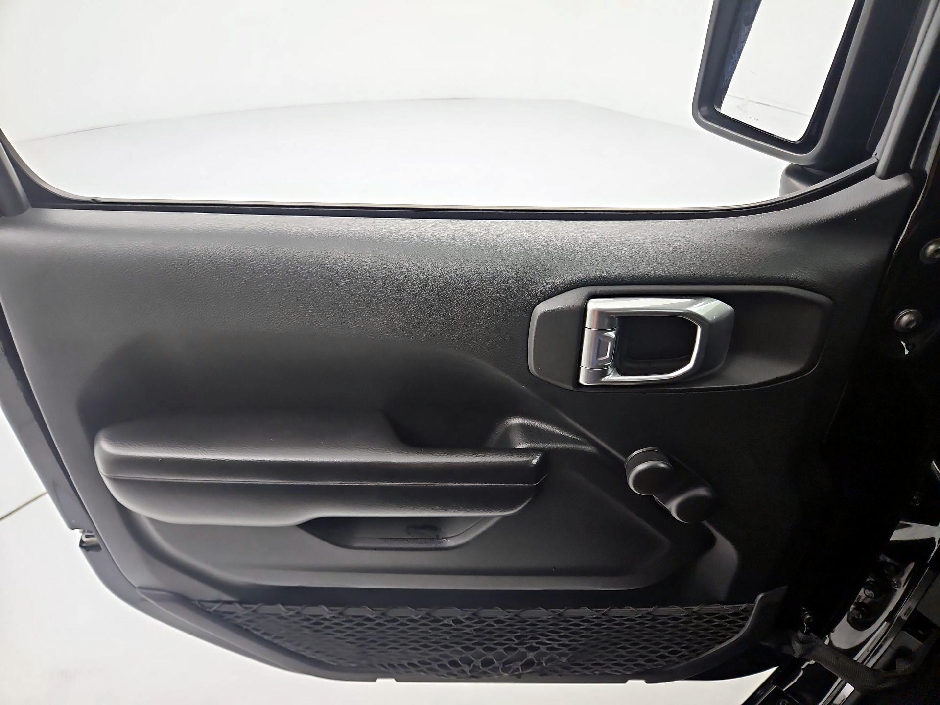 Thumbnail: 2021 Jeep Wrangler - 12