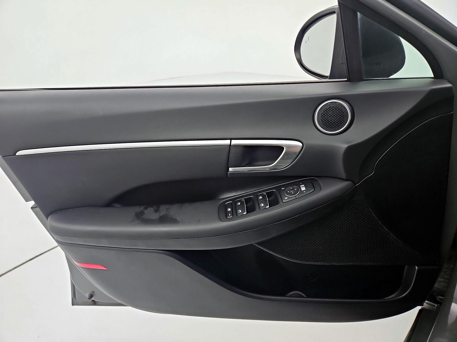 Thumbnail: 2022 Hyundai Sonata - 12