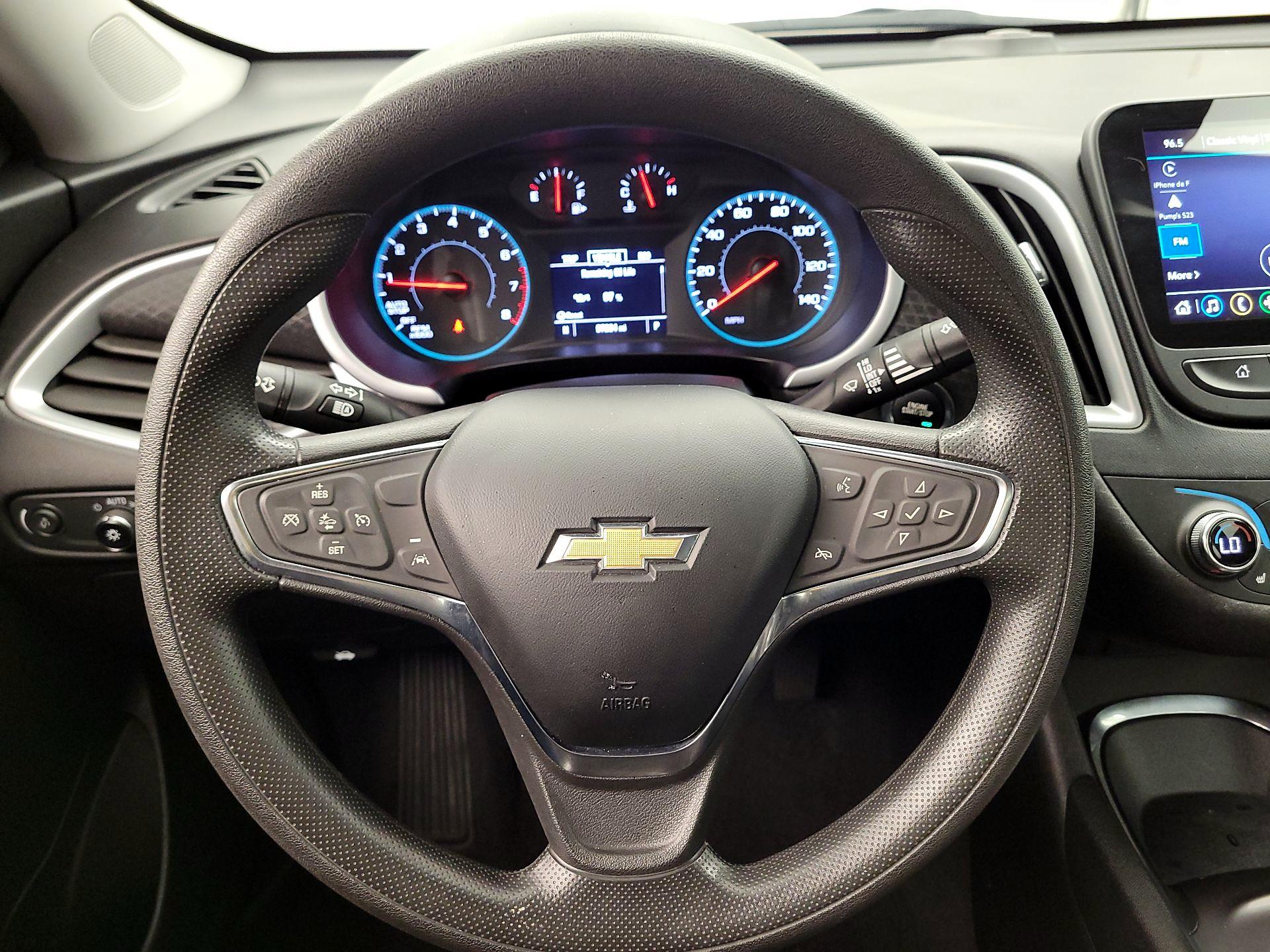 Thumbnail: 2023 Chevrolet Malibu - 10