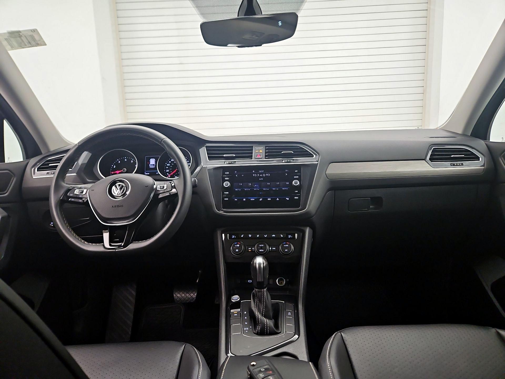 Thumbnail: 2021 Volkswagen Tiguan - 9
