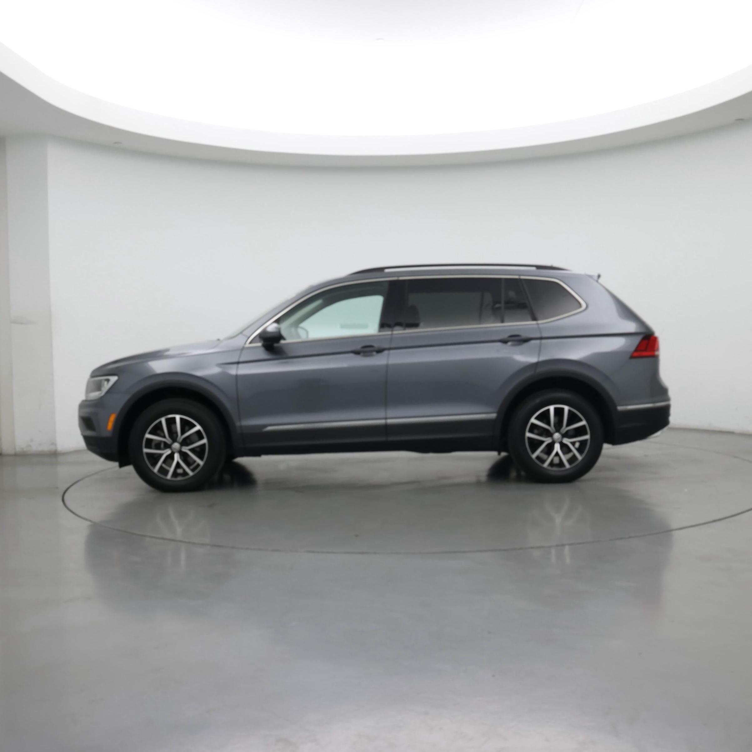 Thumbnail: 2021 Volkswagen Tiguan - 3
