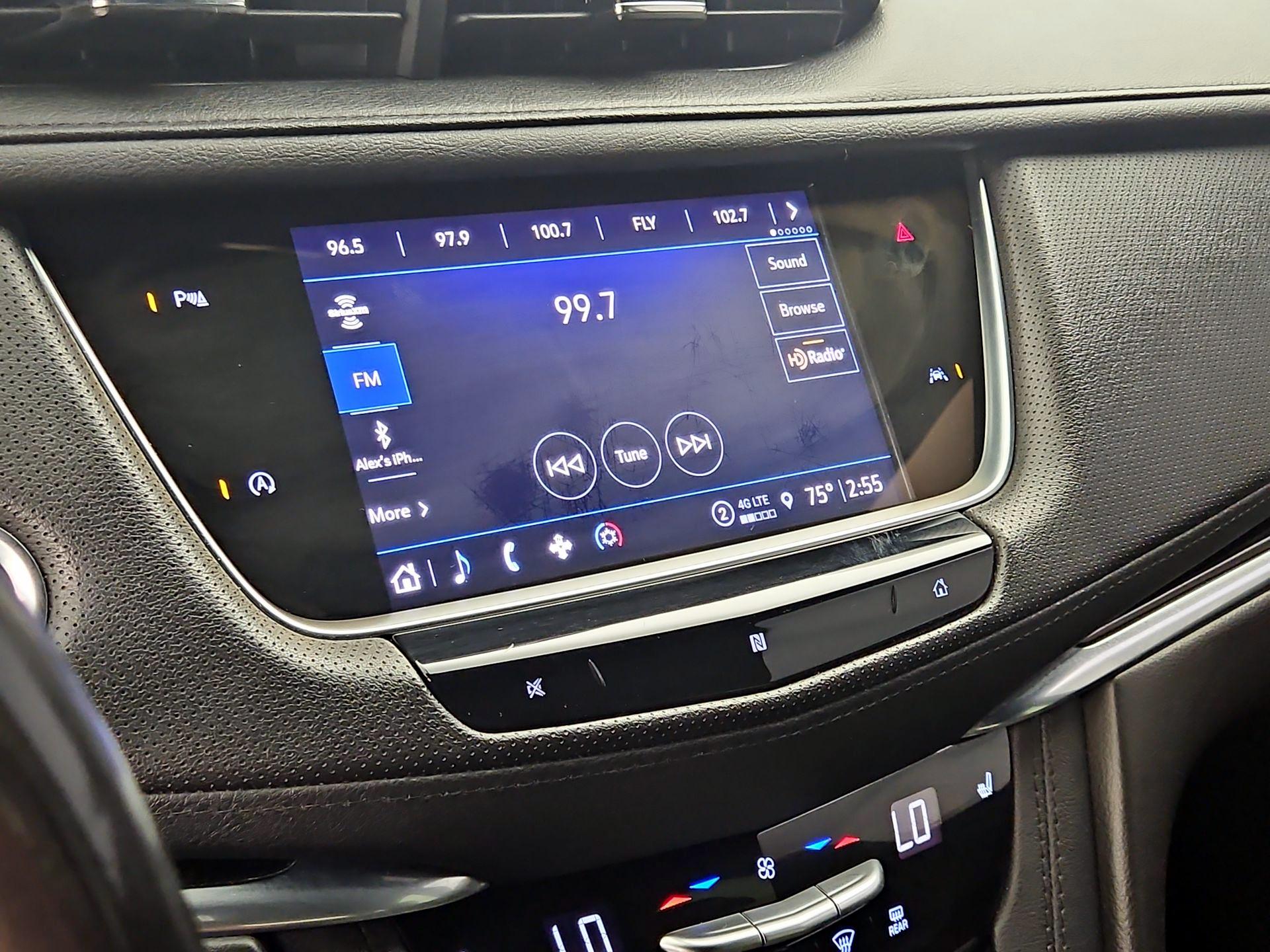 Thumbnail: 2021 Cadillac XT6 - 15