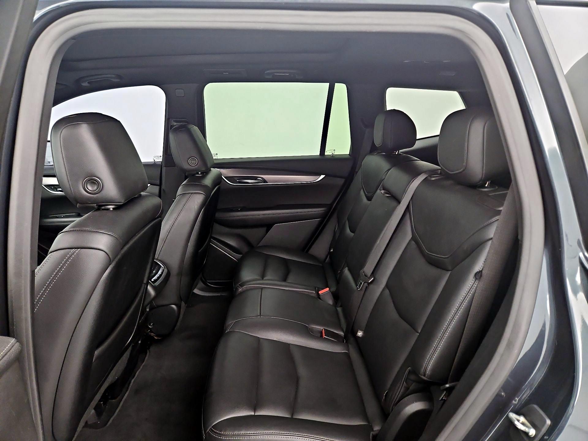 Thumbnail: 2021 Cadillac XT6 - 20