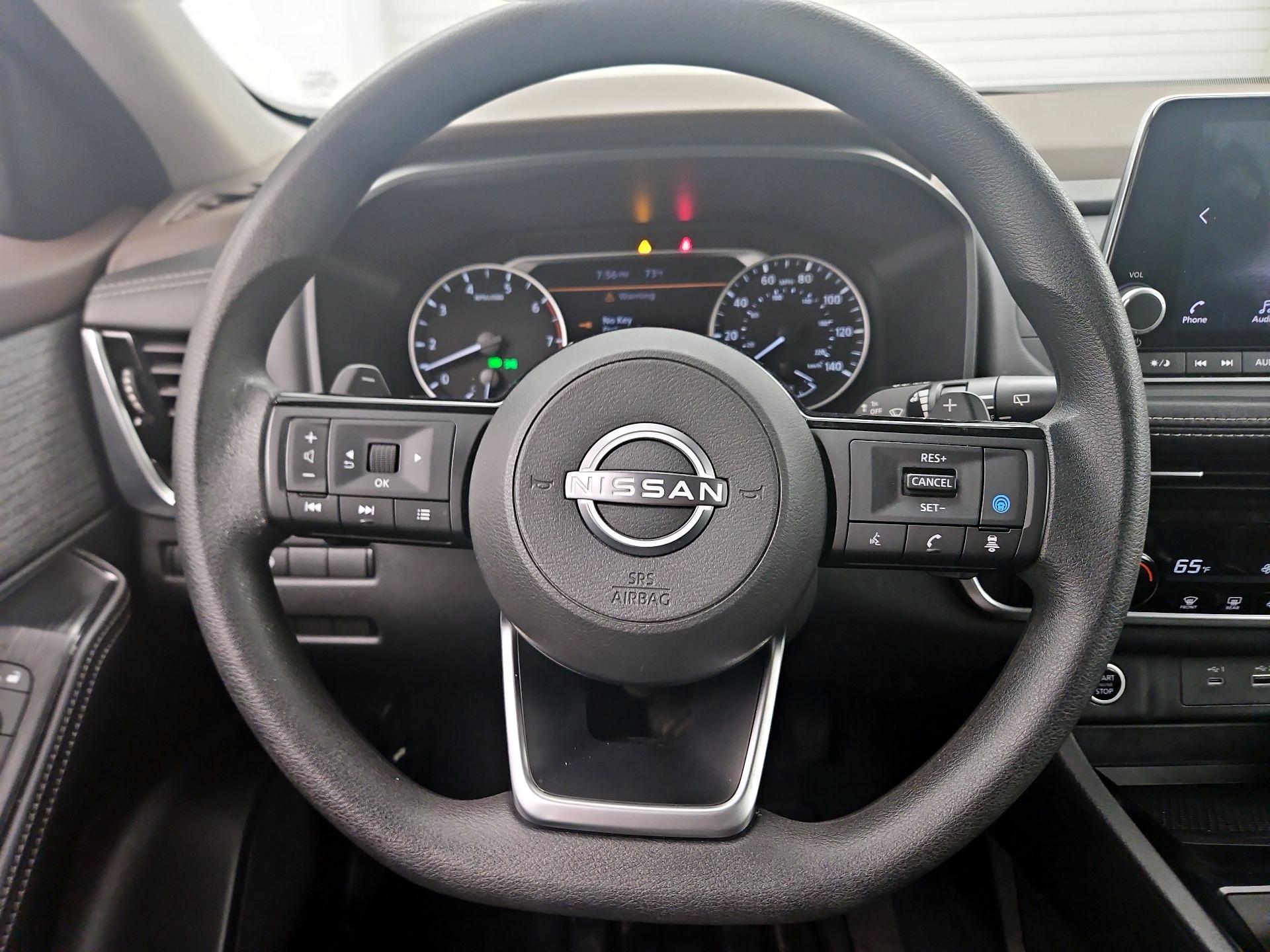 Thumbnail: 2023 Nissan Rogue - 10