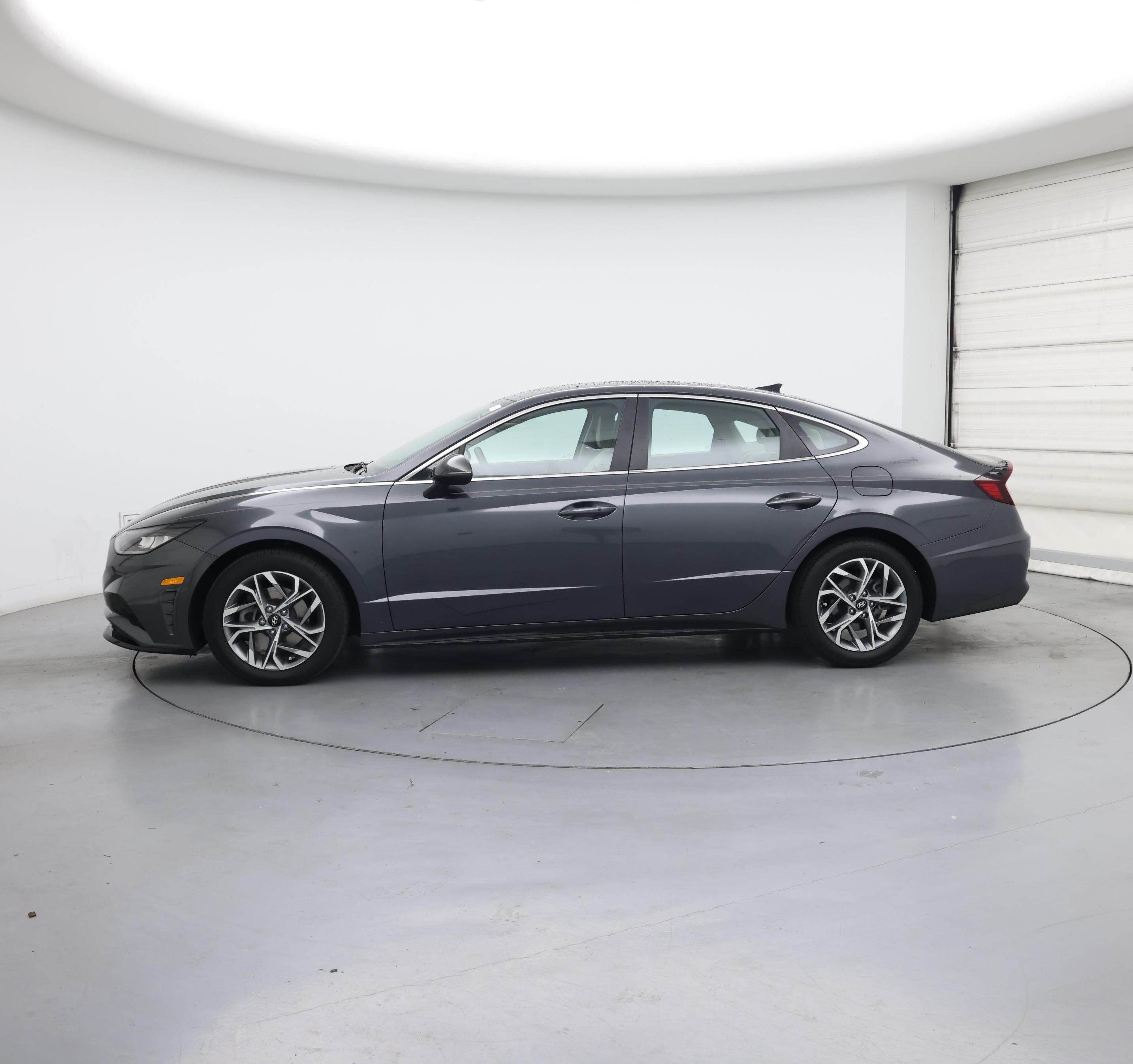 Thumbnail: 2023 Hyundai Sonata - 3