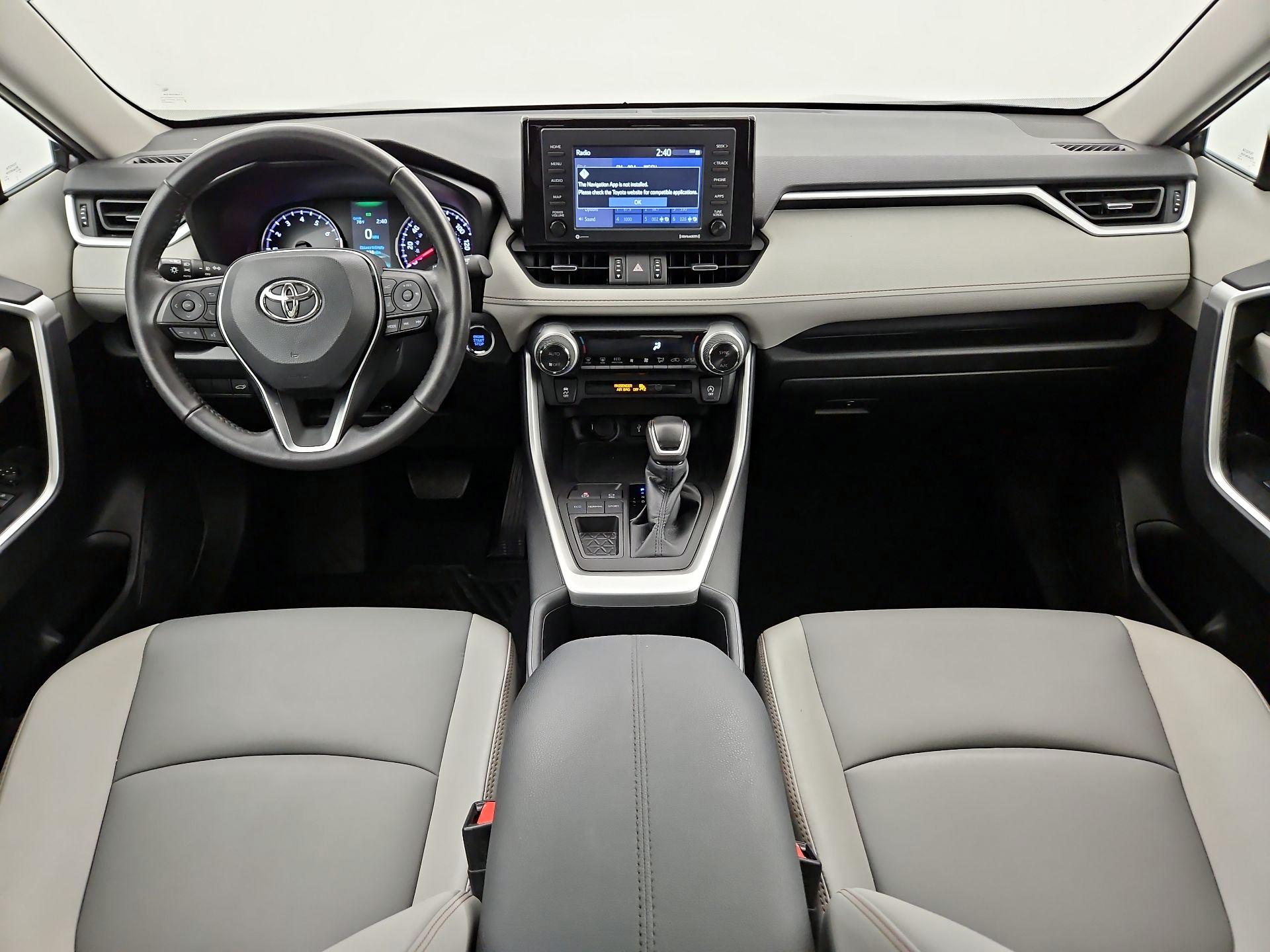 Thumbnail: 2022 Toyota RAV4 - 9