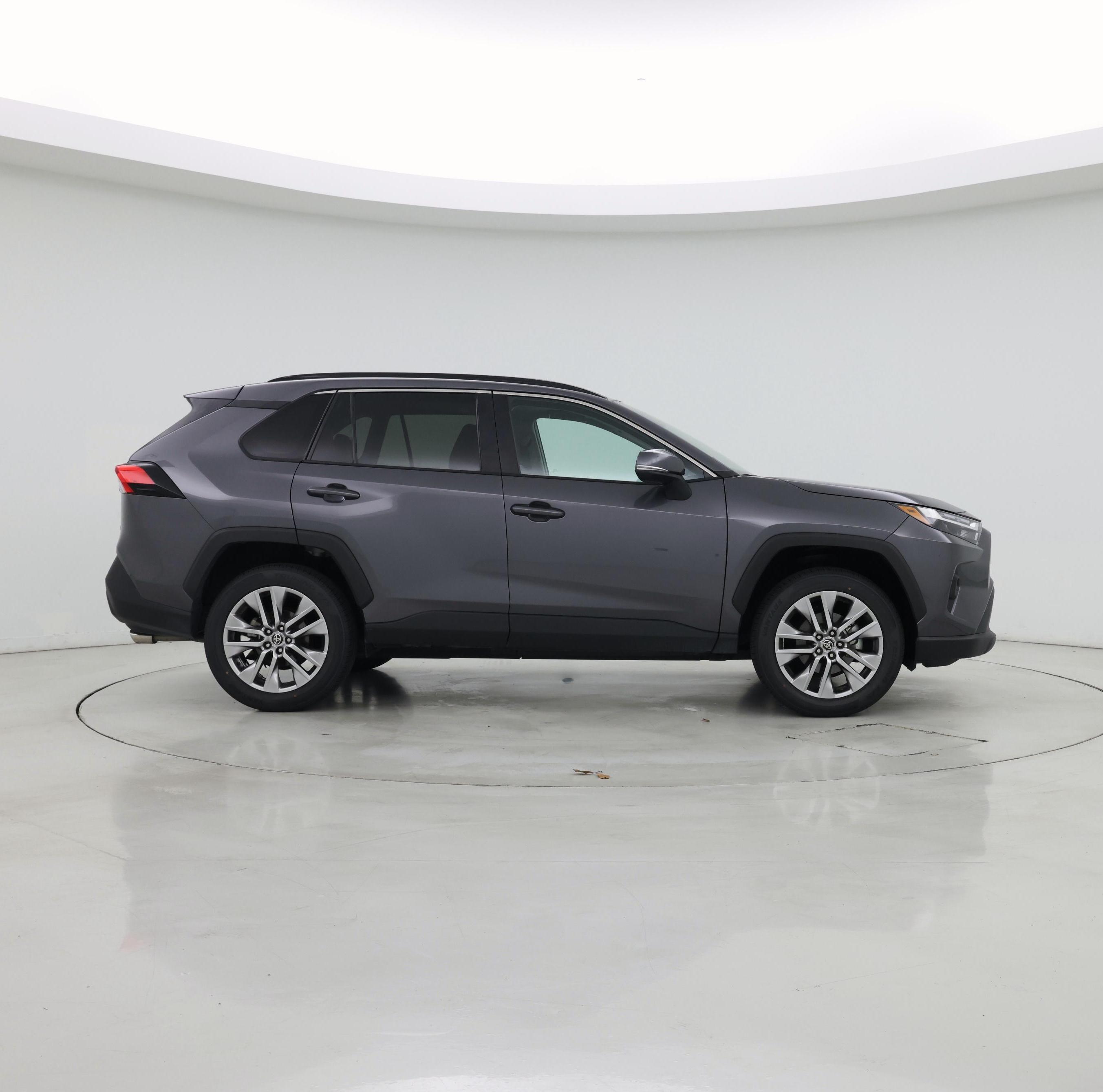 Thumbnail: 2022 Toyota RAV4 - 7