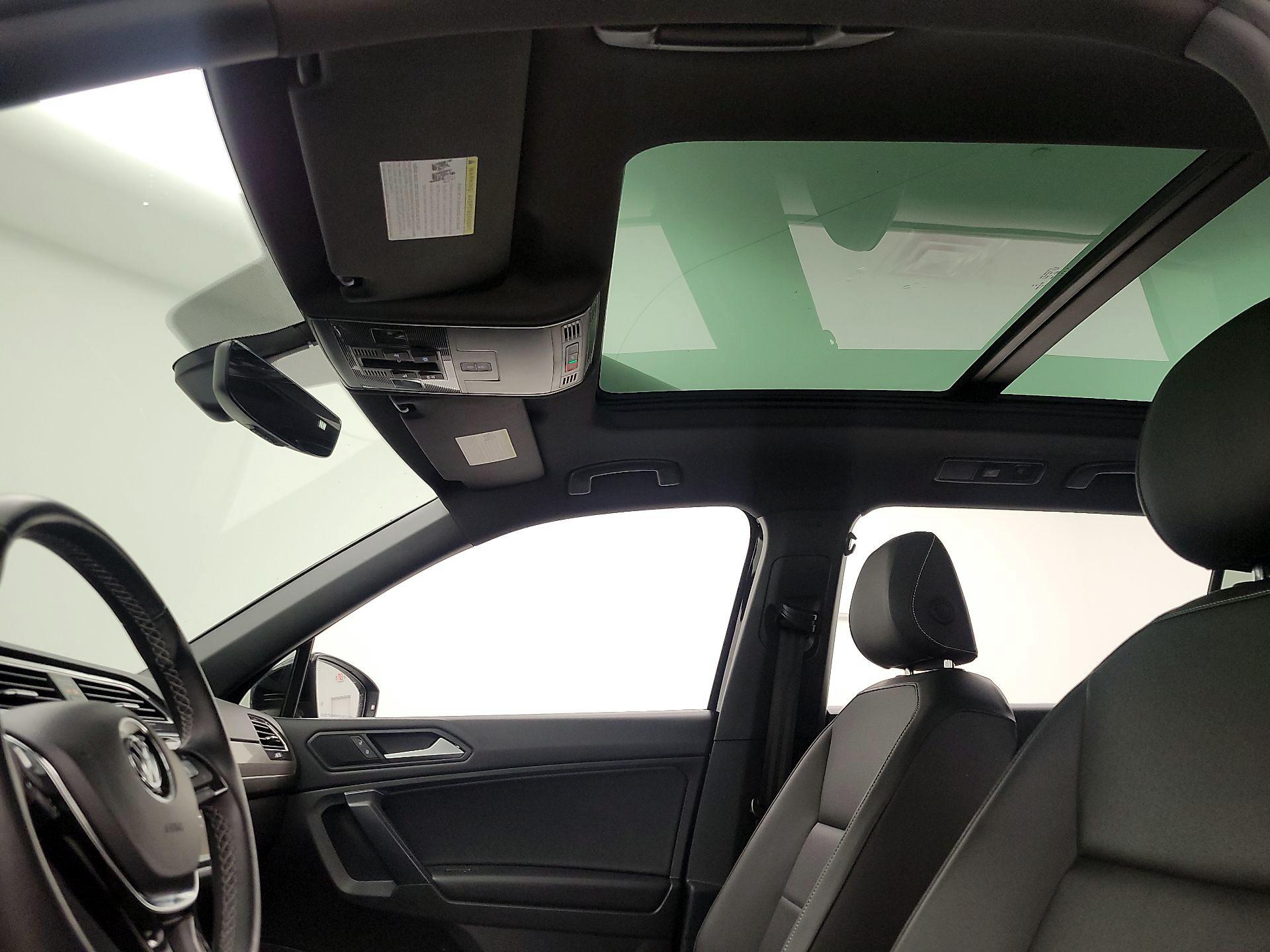 Thumbnail: 2021 Volkswagen Tiguan - 19