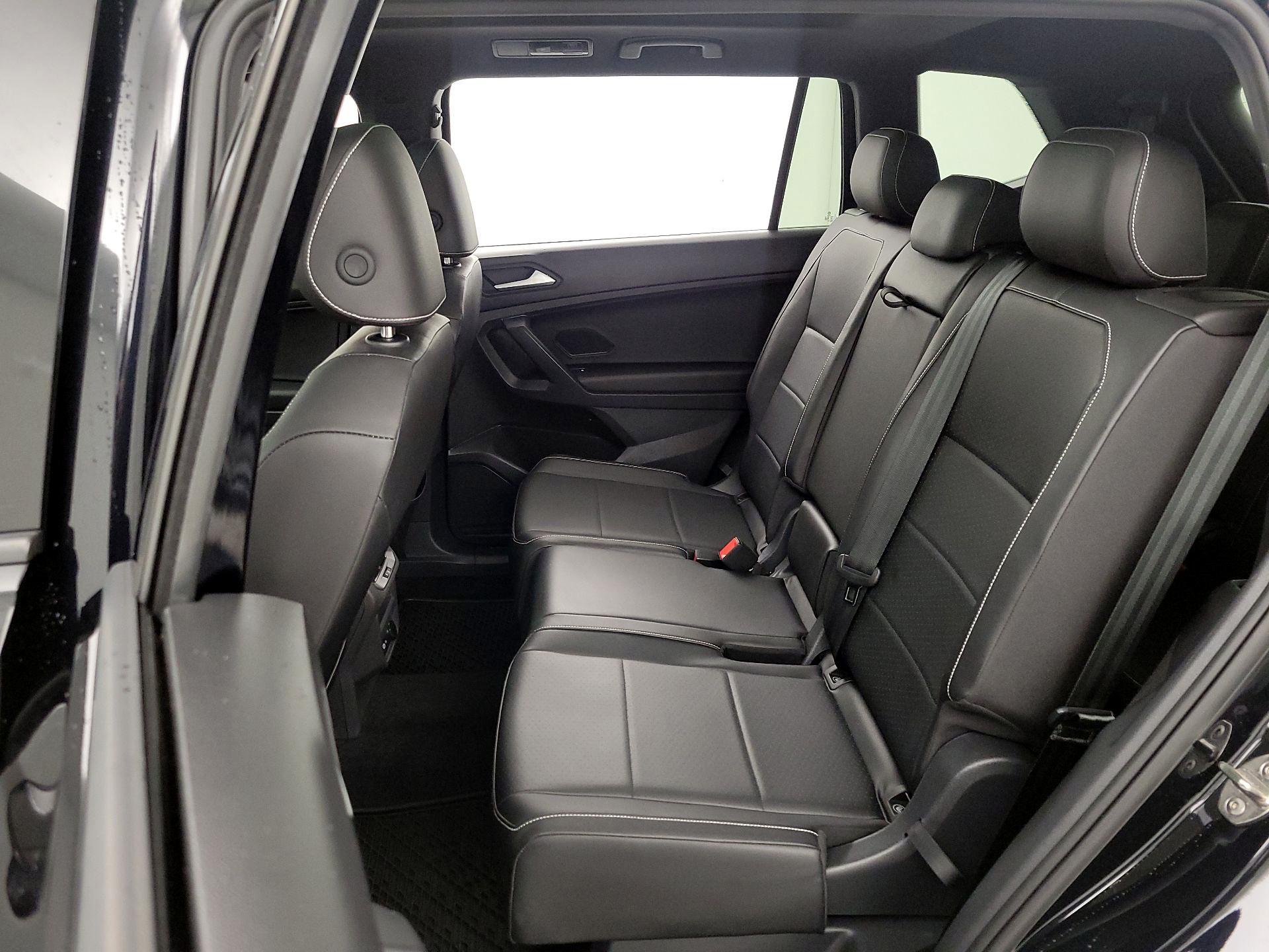 Thumbnail: 2021 Volkswagen Tiguan - 20