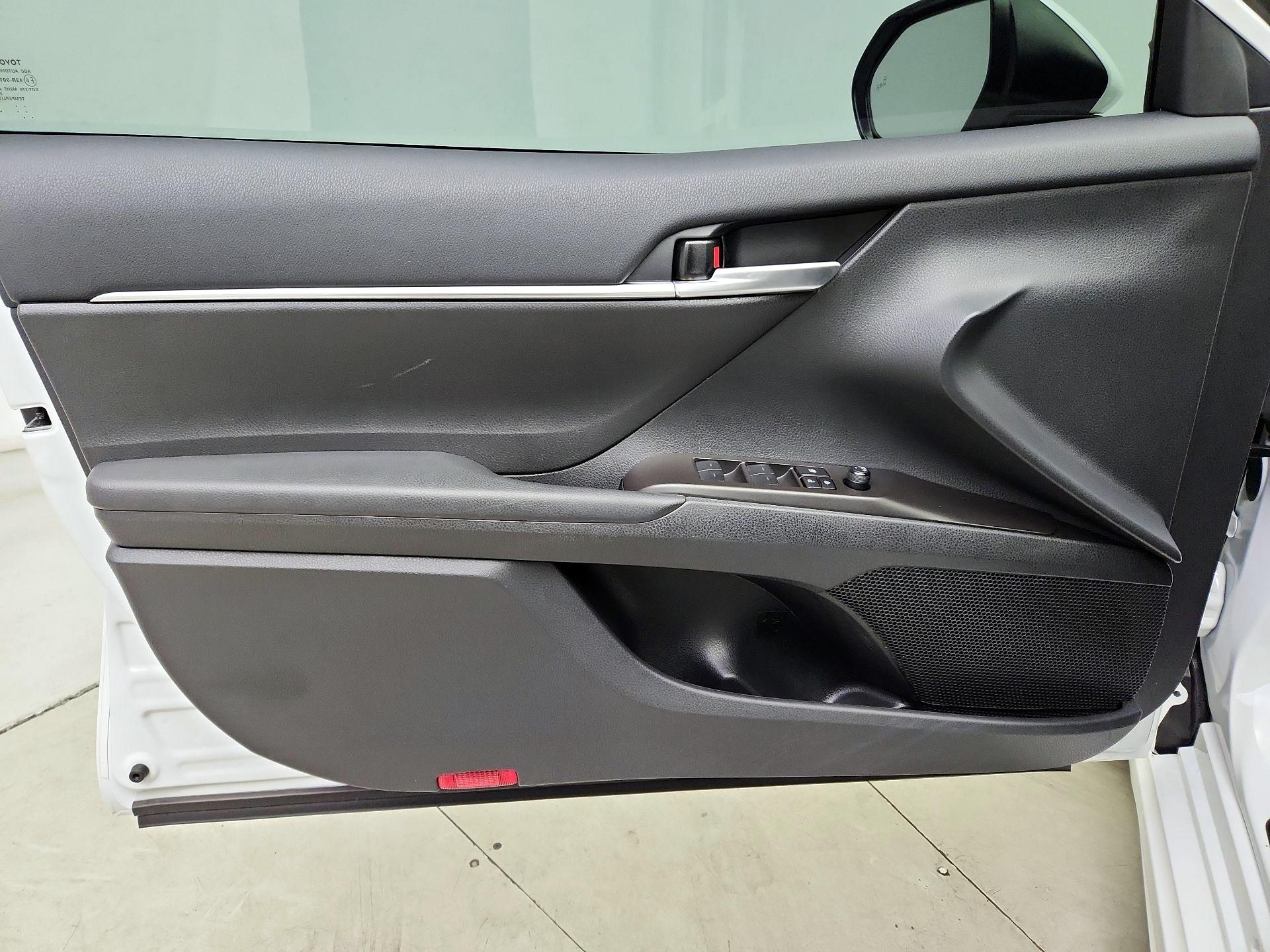 Thumbnail: 2024 Toyota Camry - 12