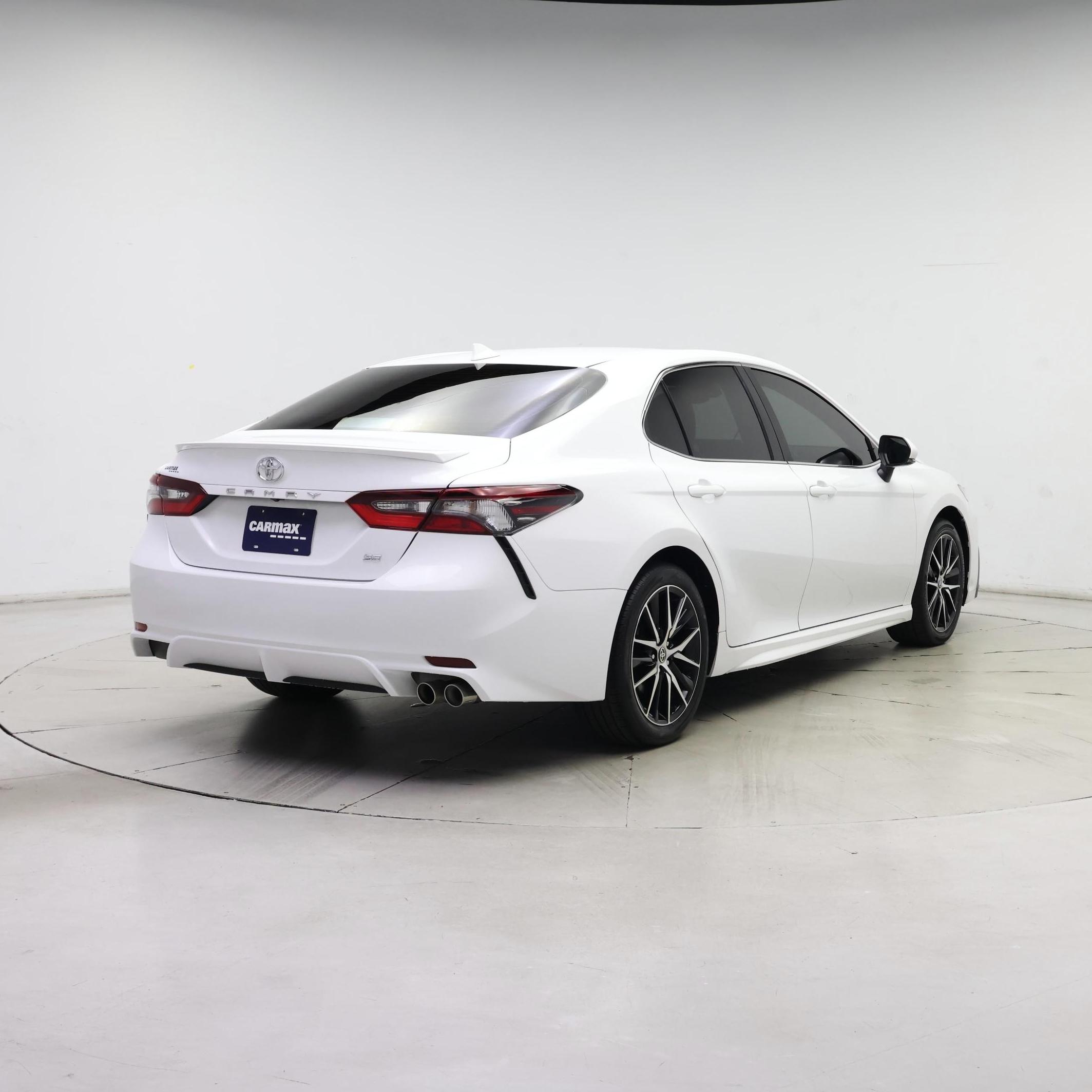 Thumbnail: 2024 Toyota Camry - 8