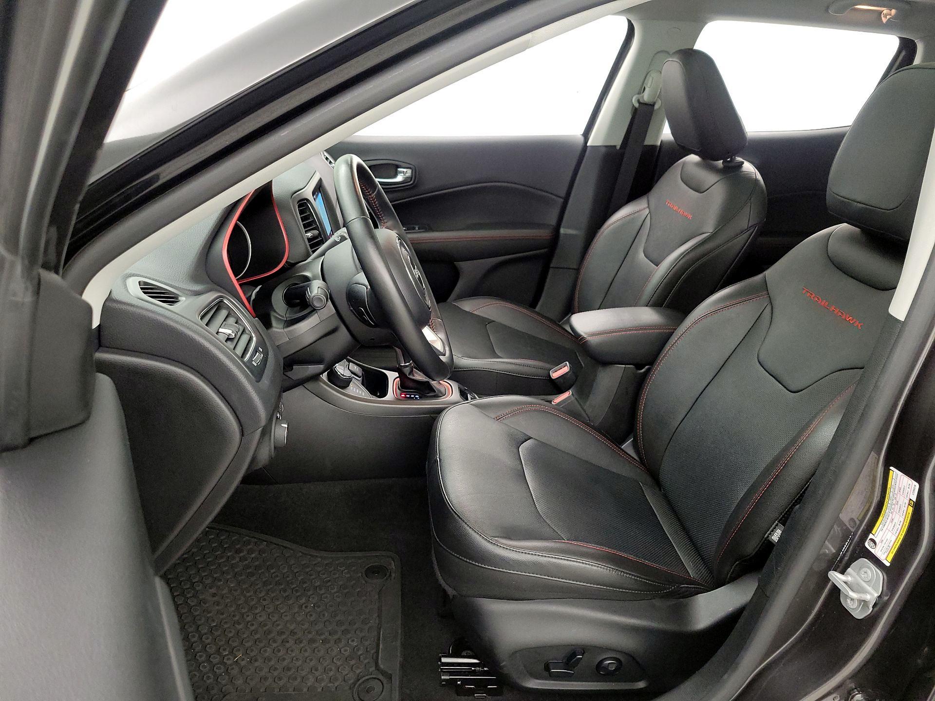 Thumbnail: 2020 Jeep Compass - 11
