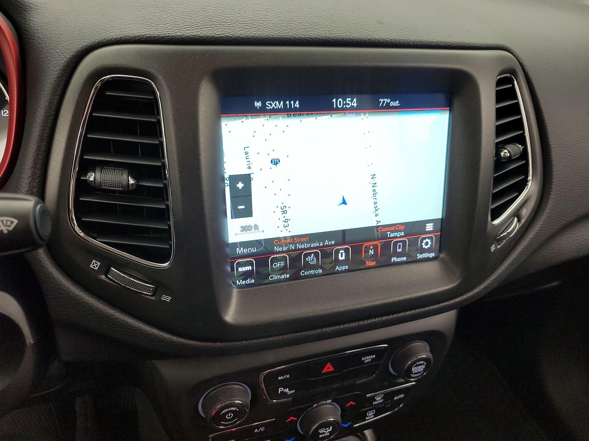 Thumbnail: 2020 Jeep Compass - 14