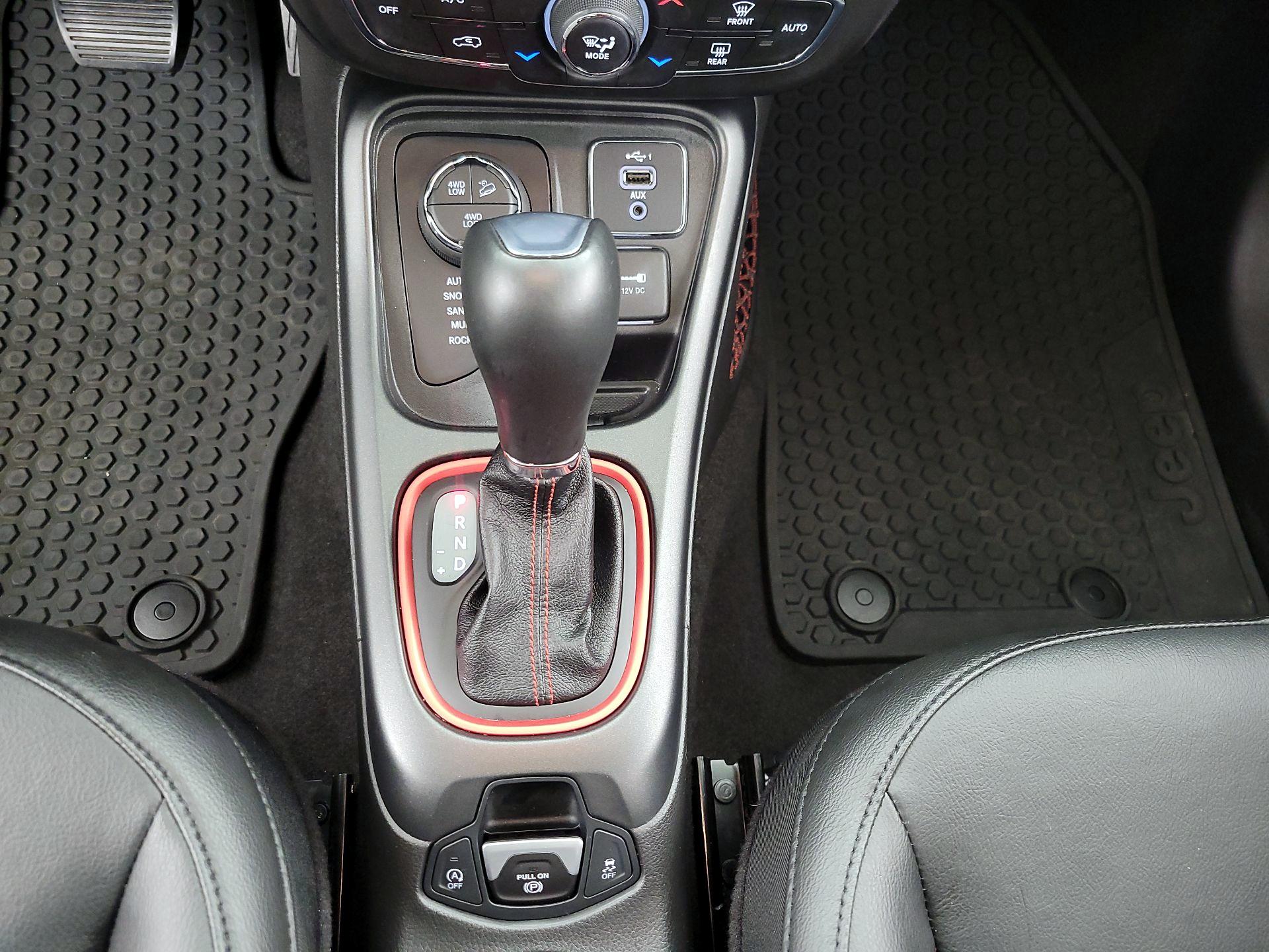 Thumbnail: 2020 Jeep Compass - 18