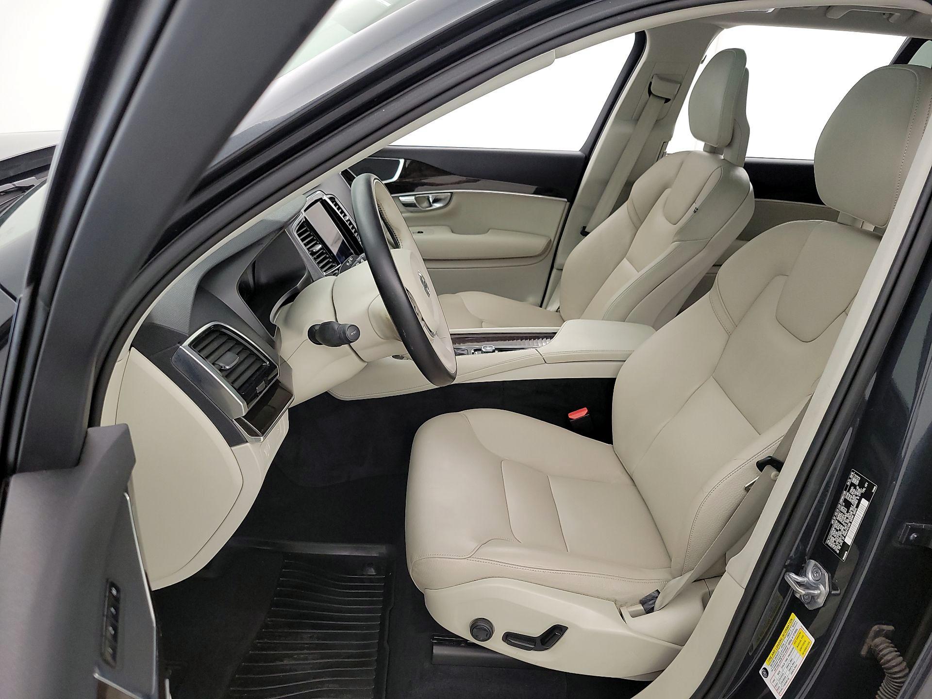 Thumbnail: 2017 Volvo XC90 - 11