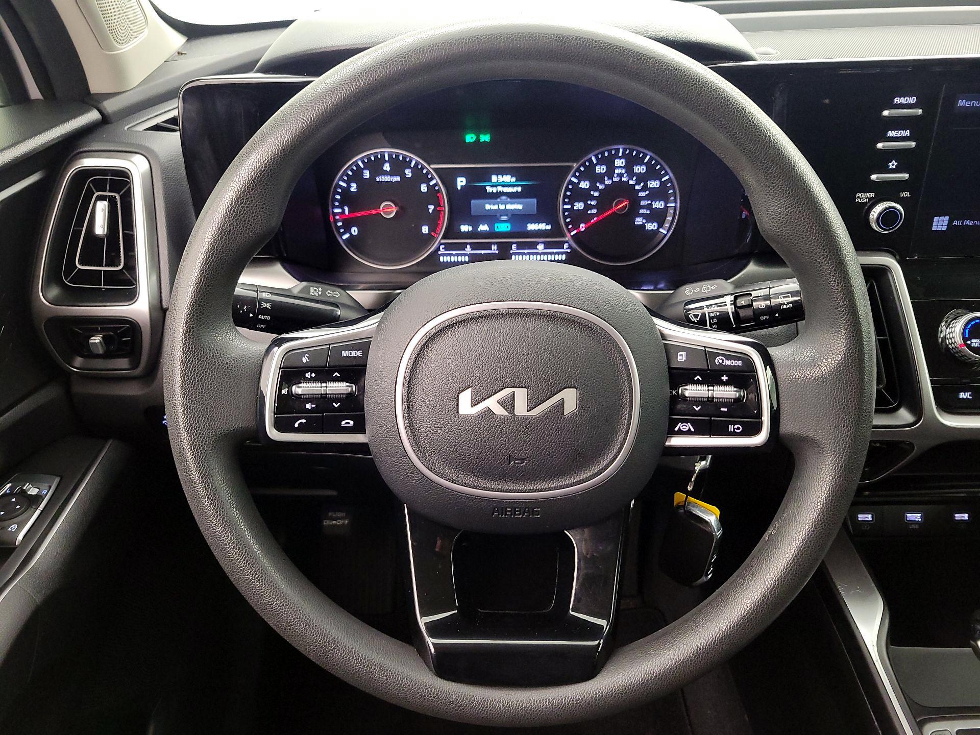 Thumbnail: 2022 Kia Sorento - 10