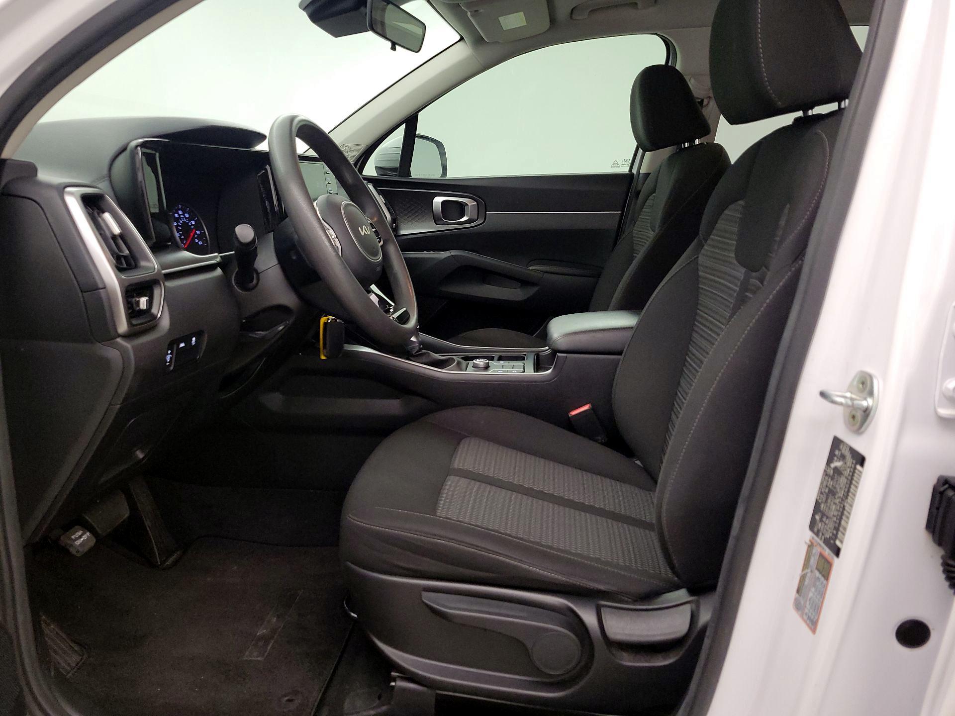 Thumbnail: 2022 Kia Sorento - 11