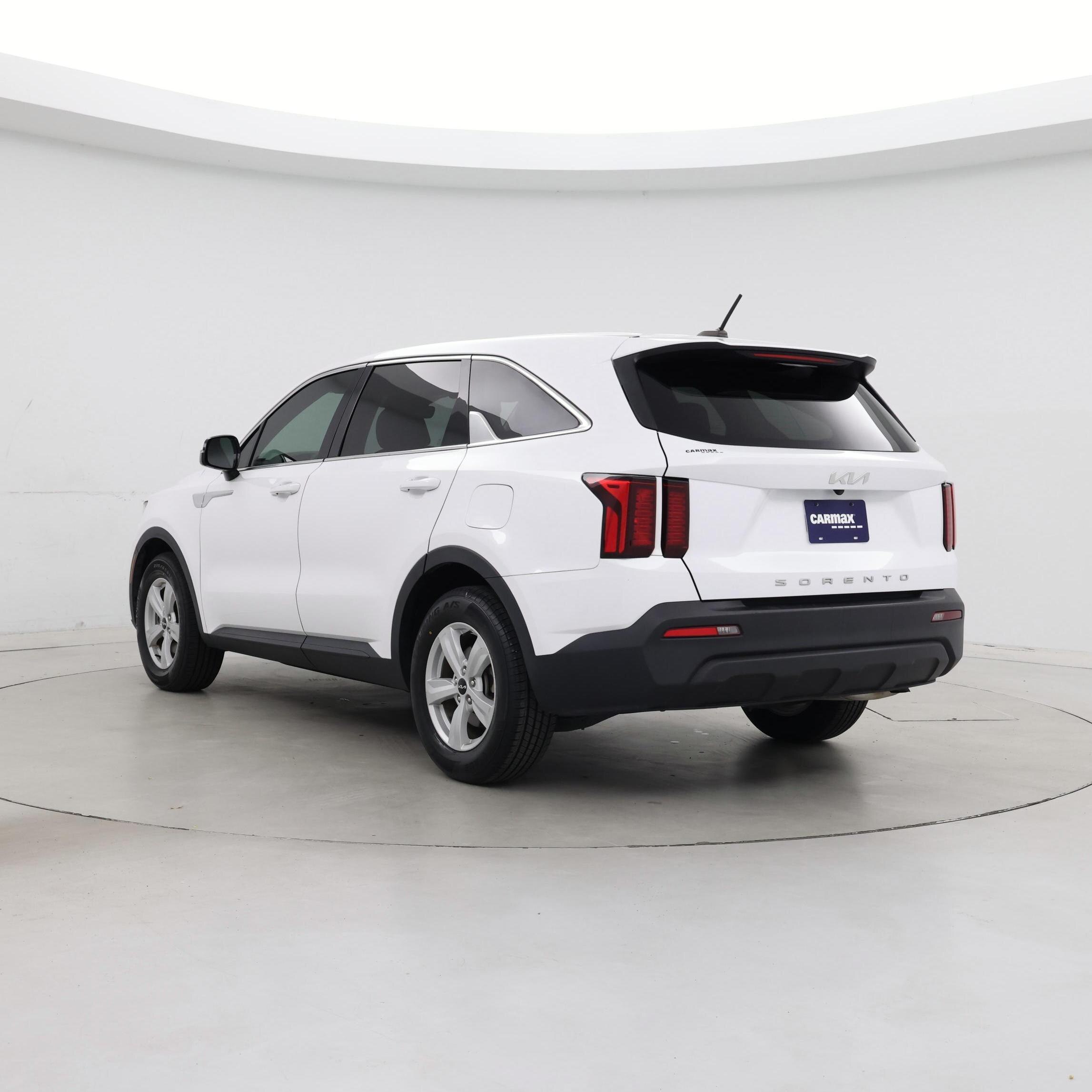 Thumbnail: 2022 Kia Sorento - 2