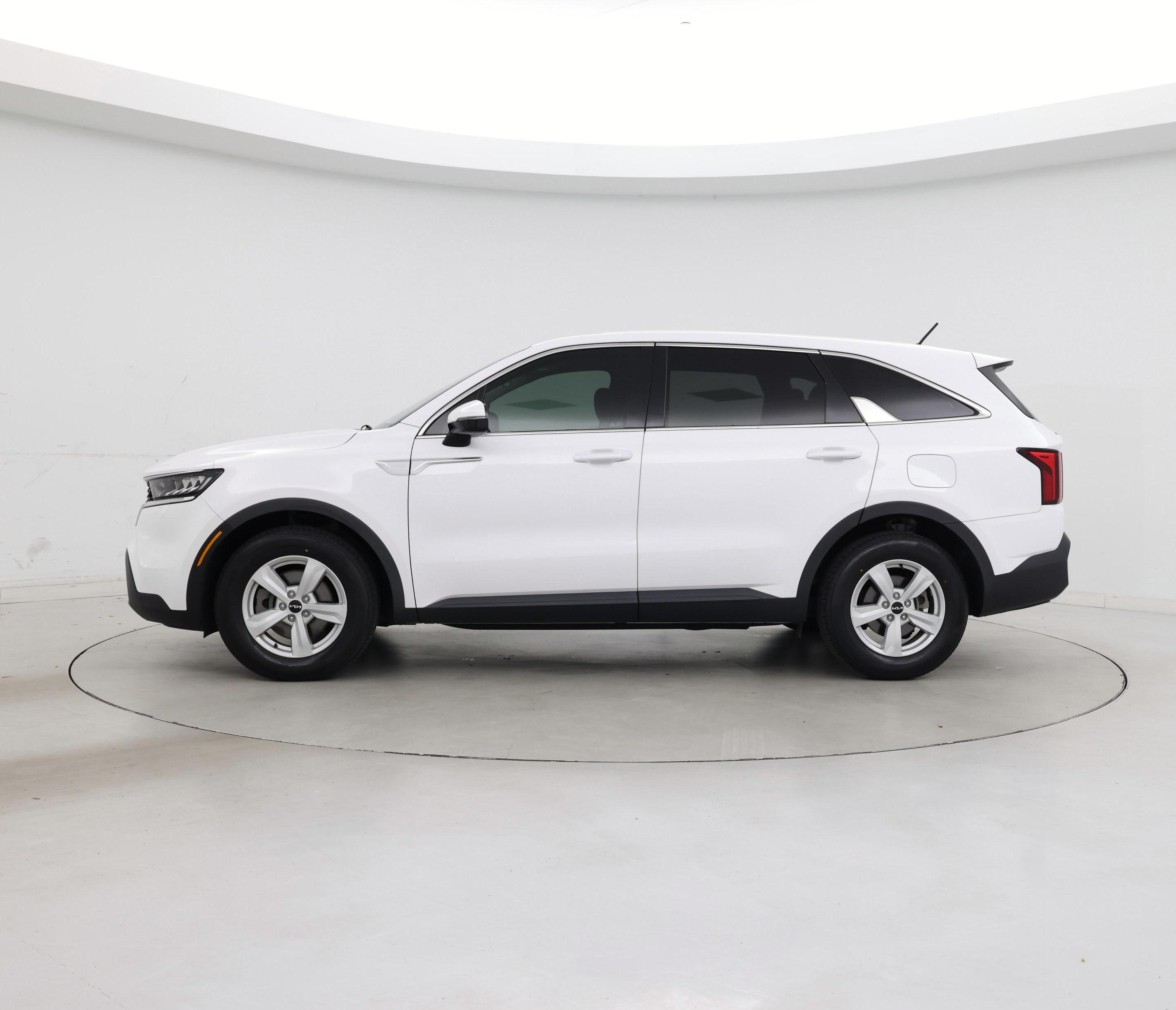 Thumbnail: 2022 Kia Sorento - 3