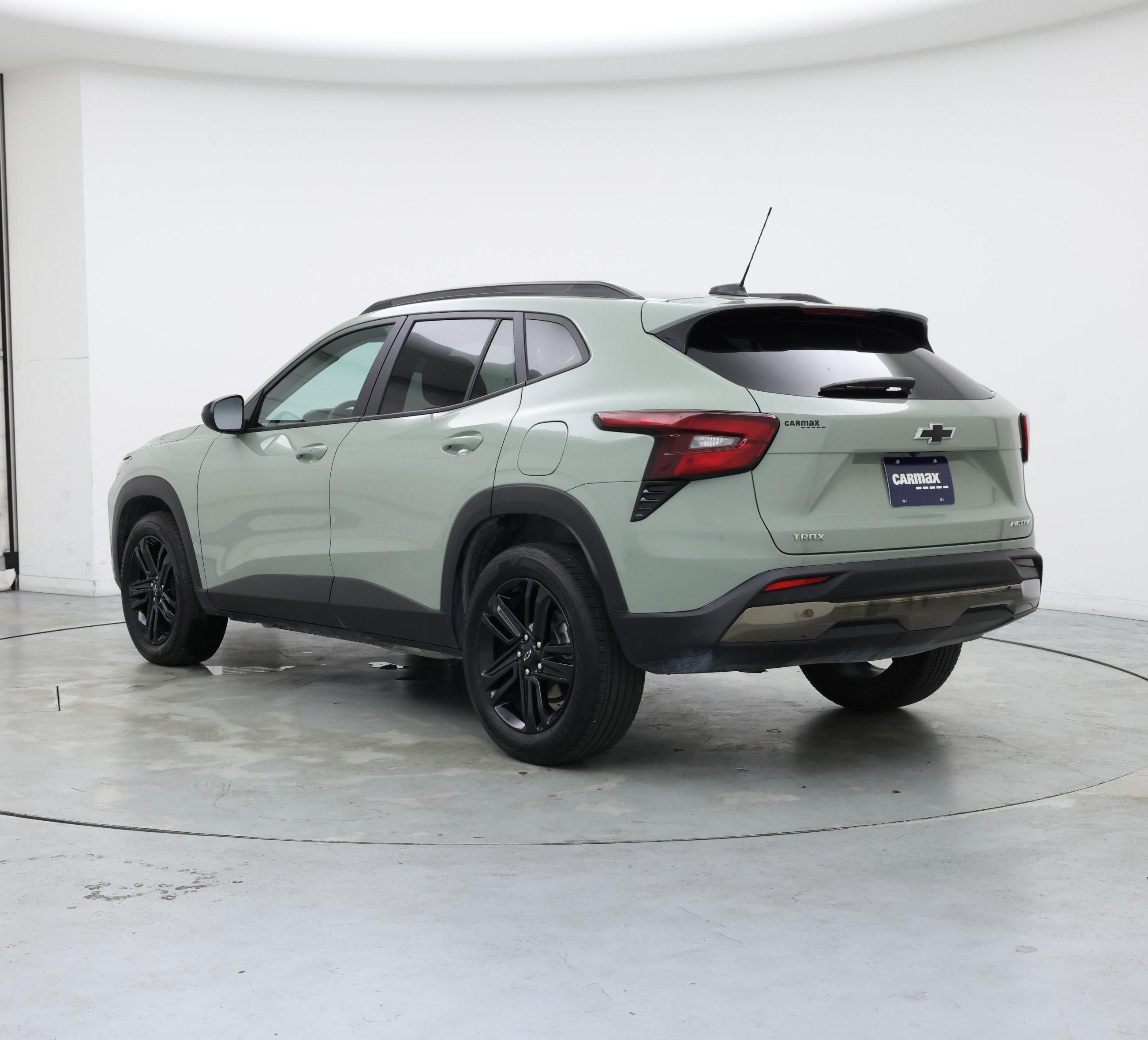 Thumbnail: 2025 Chevrolet Trax - 2