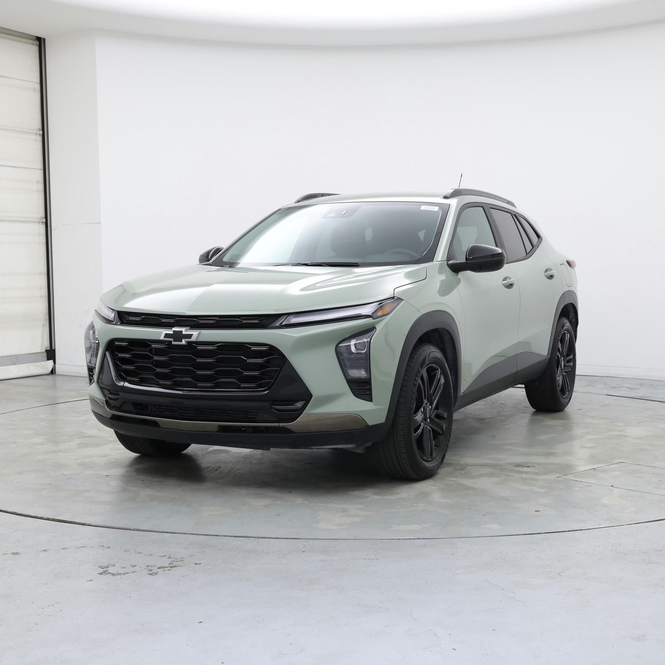 Thumbnail: 2025 Chevrolet Trax - 4