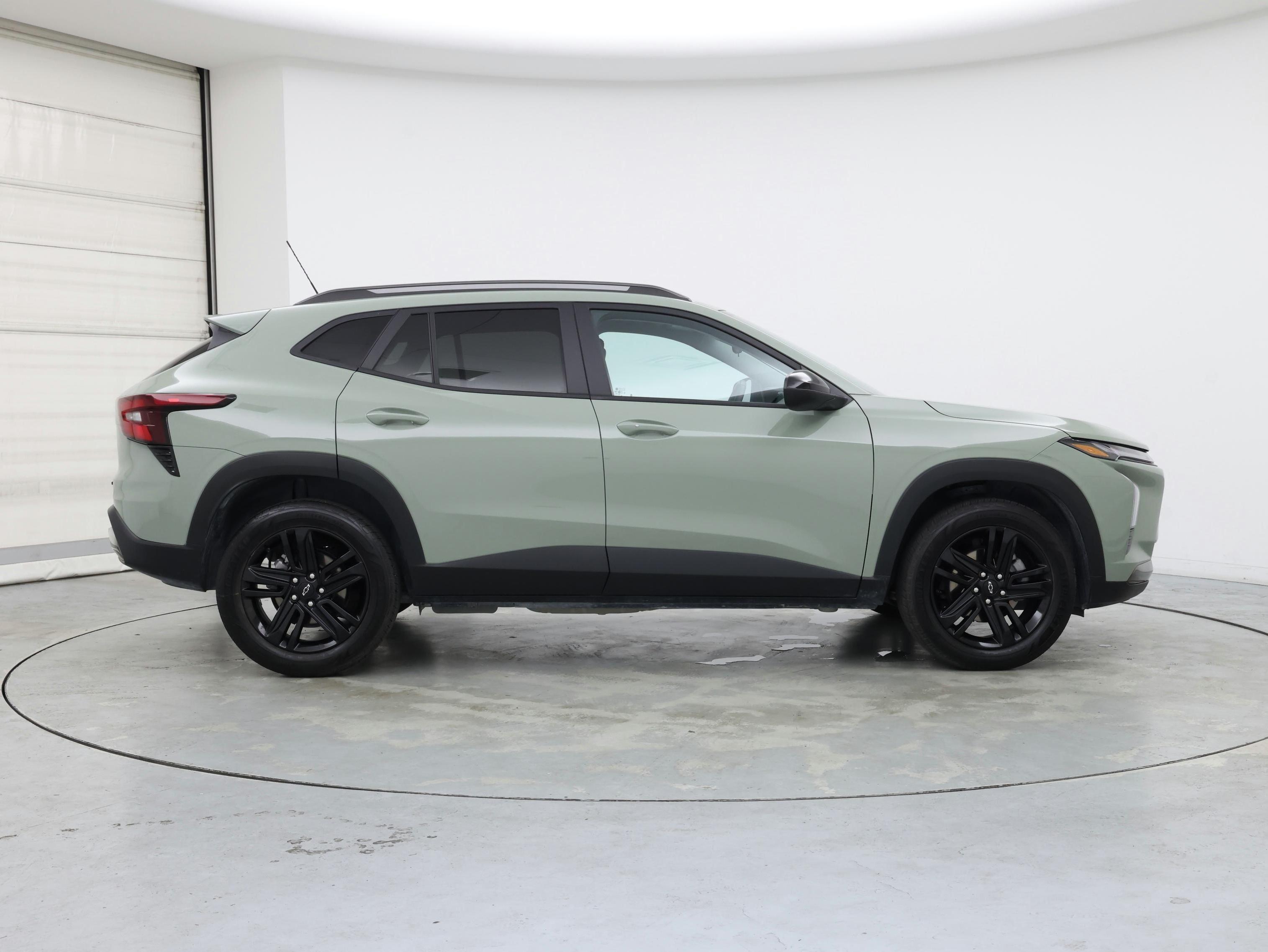 Thumbnail: 2025 Chevrolet Trax - 7