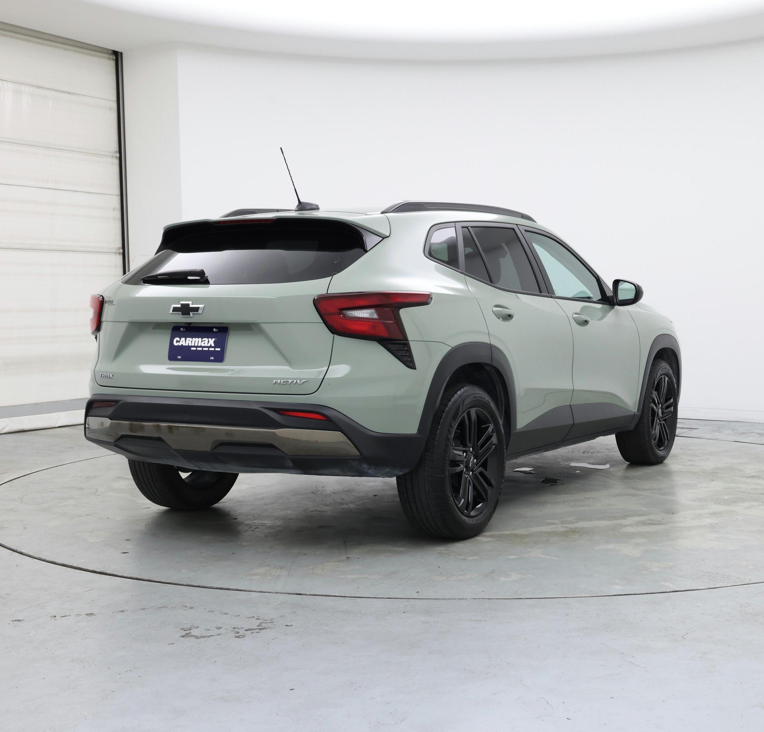Thumbnail: 2025 Chevrolet Trax - 8