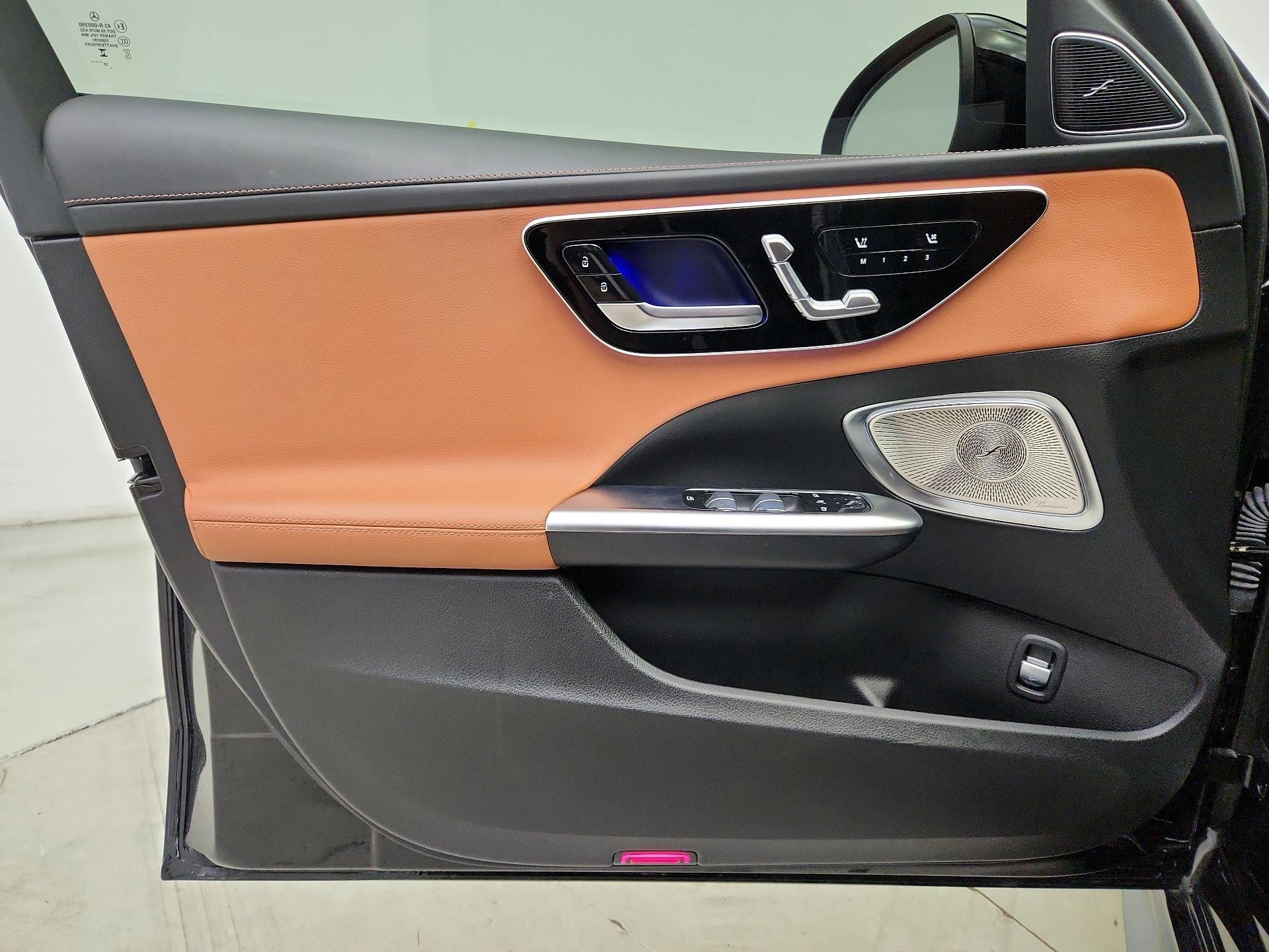Thumbnail: 2024 Mercedes-Benz C-Class - 12