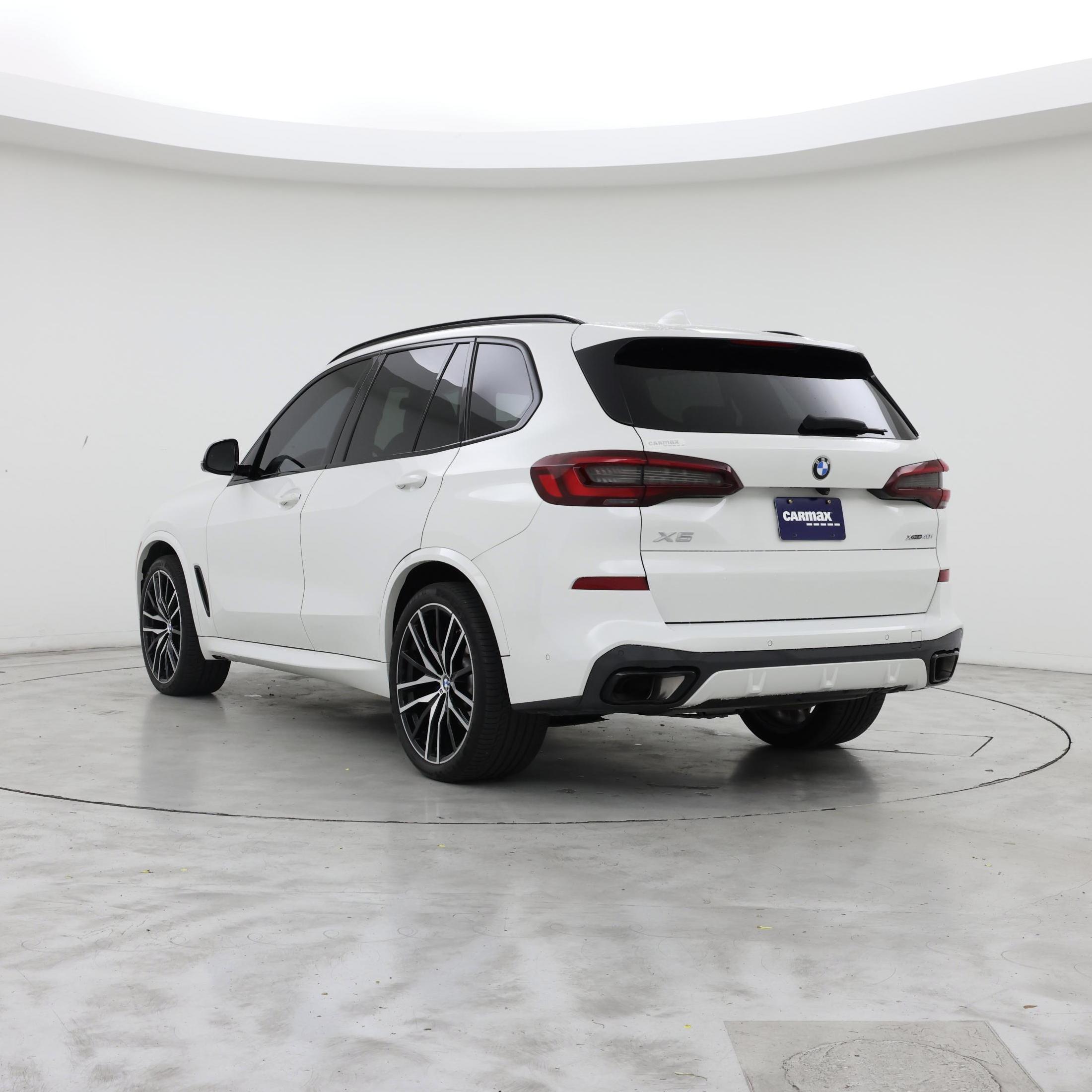 Thumbnail: 2023 BMW X5 - 2