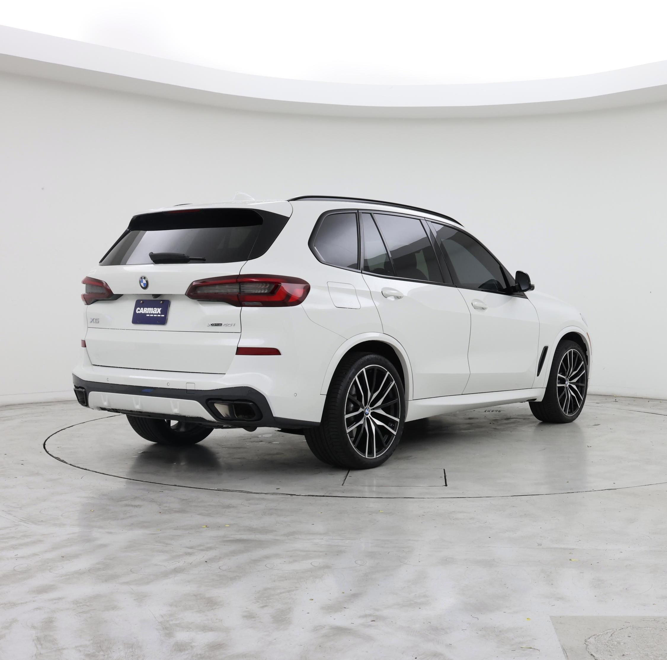 Thumbnail: 2023 BMW X5 - 8