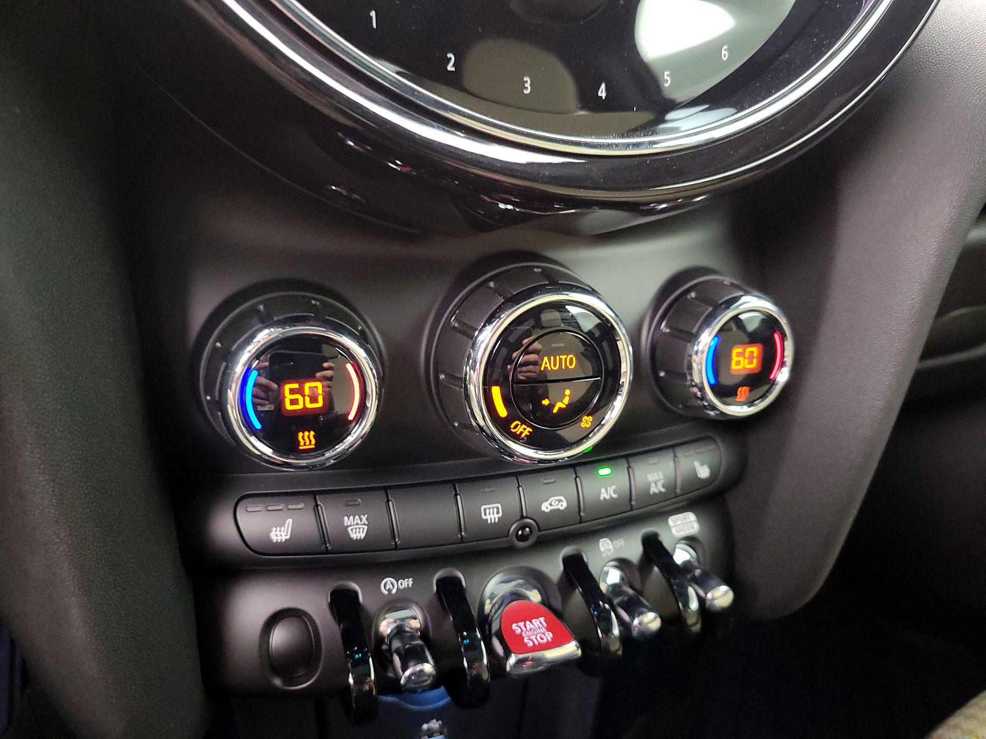 Thumbnail: 2024 MINI Cooper Hardtop - 17