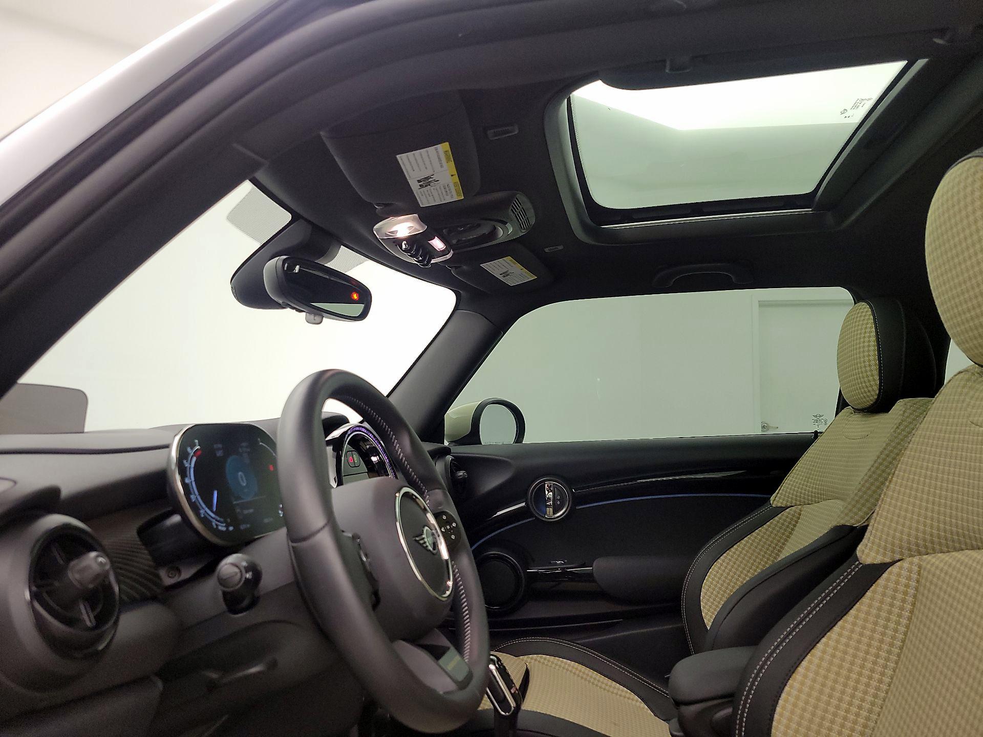 Thumbnail: 2024 MINI Cooper Hardtop - 20
