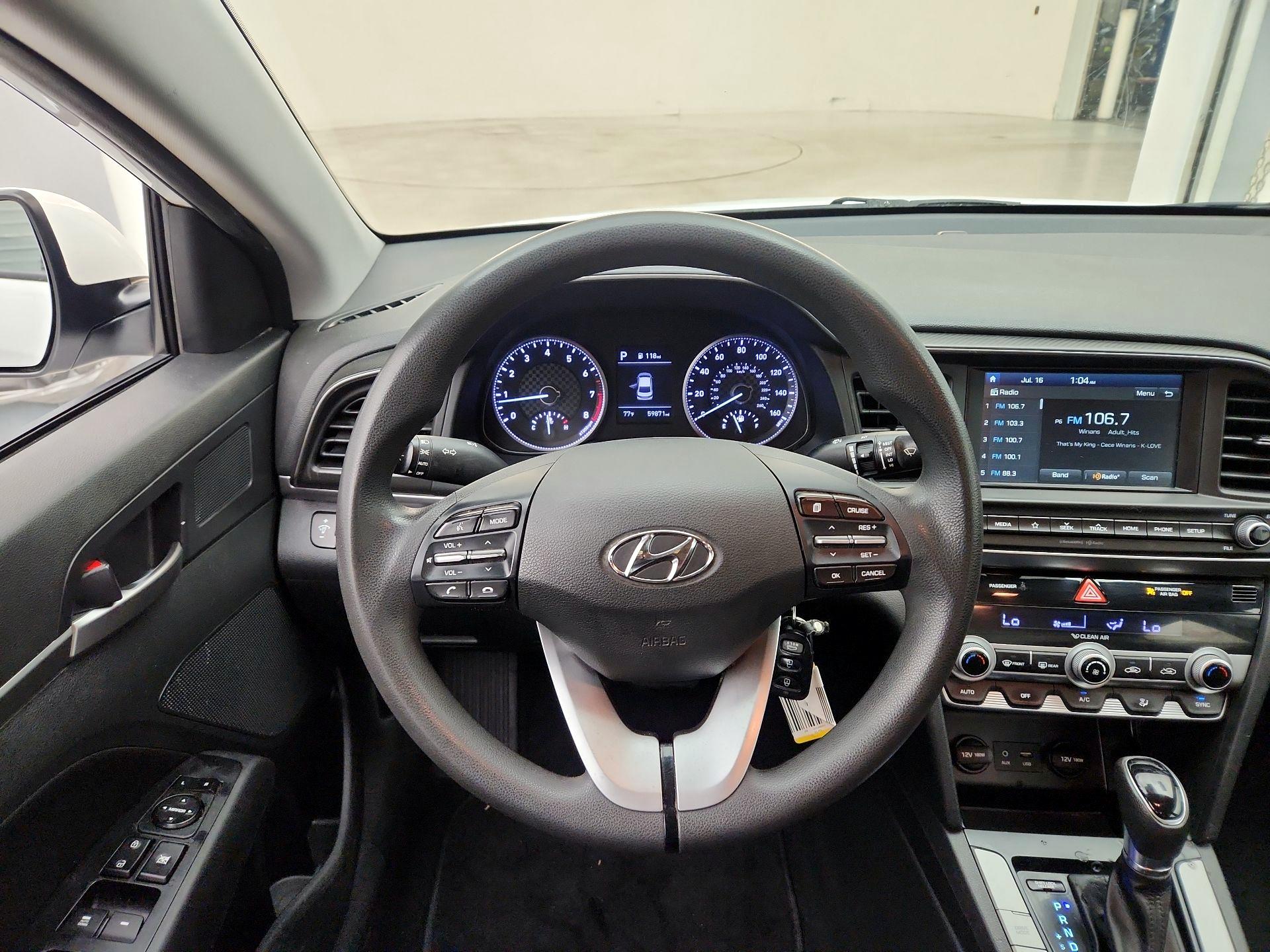 Thumbnail: 2020 Hyundai Elantra - 10