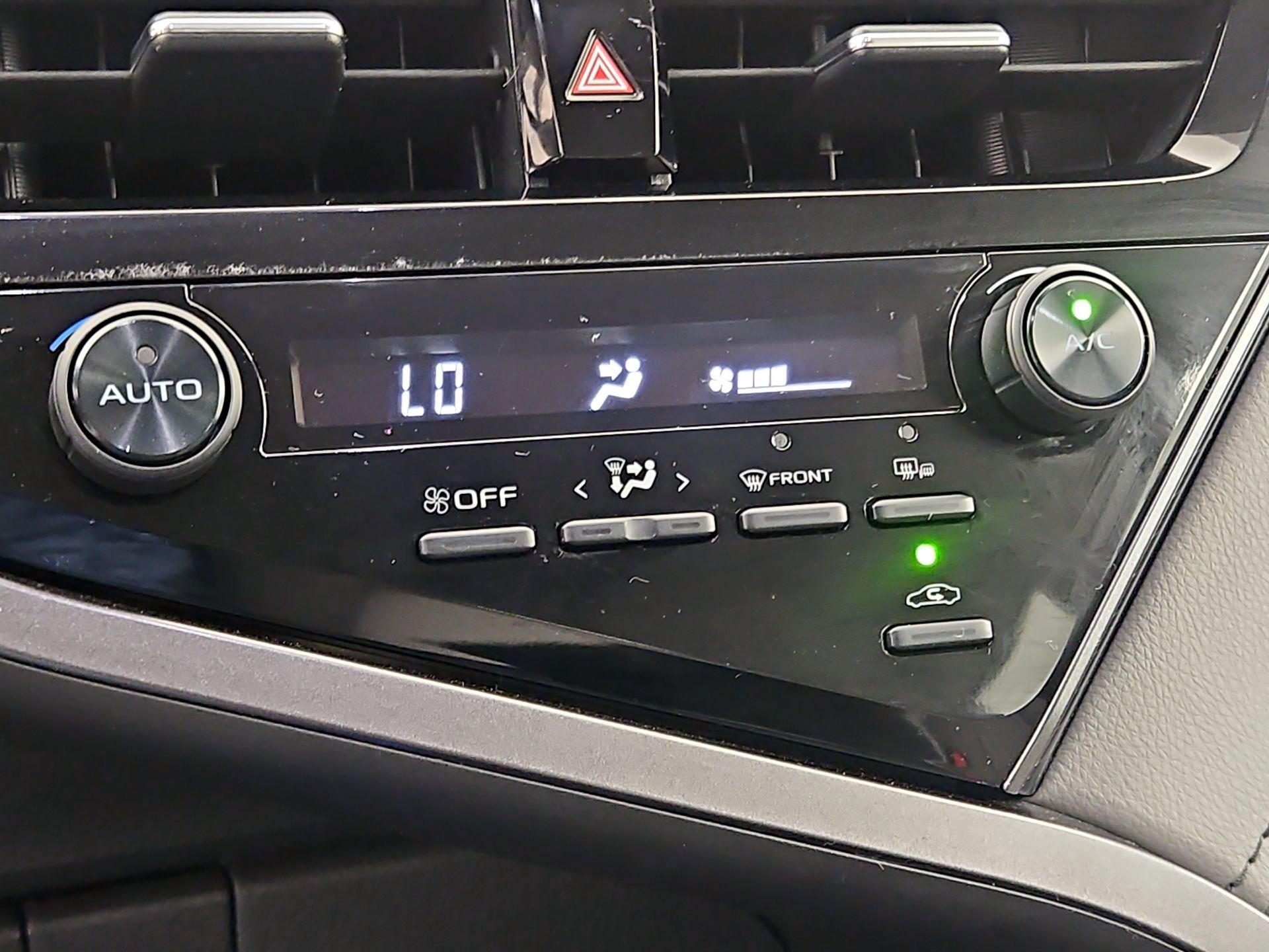 Thumbnail: 2021 Toyota Camry - 16
