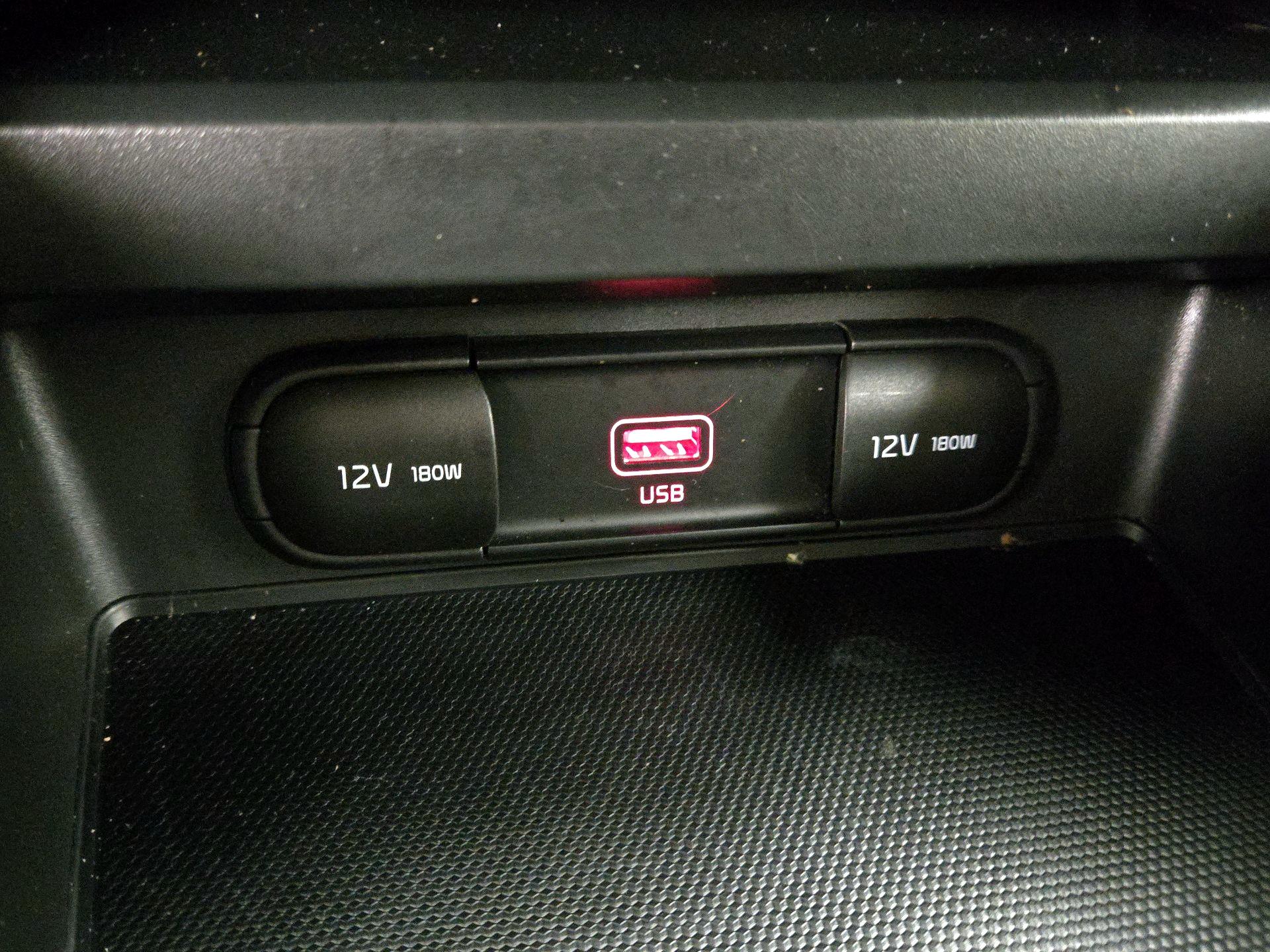 Thumbnail: 2020 Kia Soul - 18