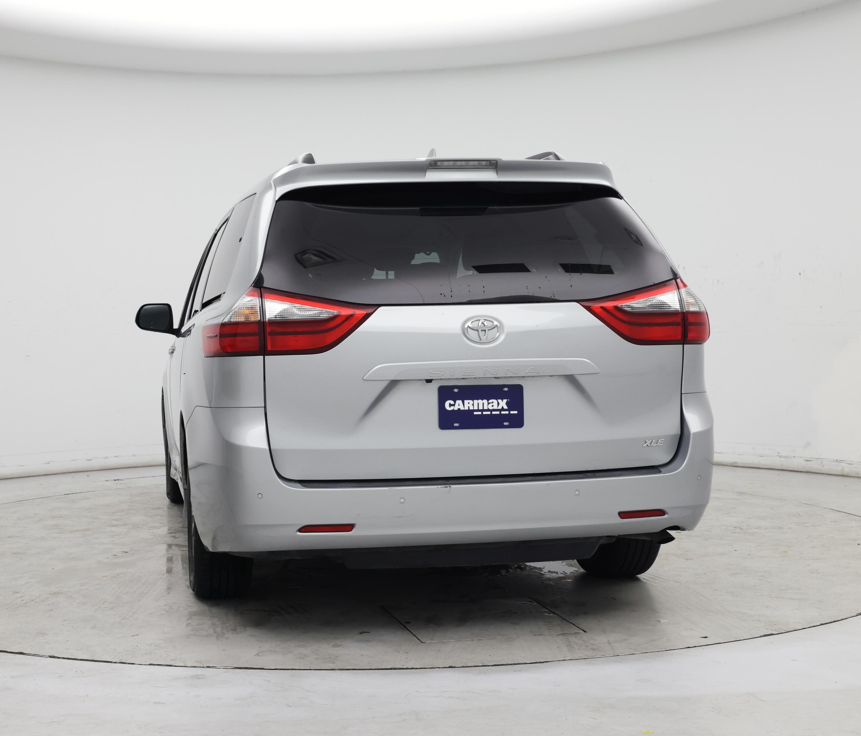 Thumbnail: 2020 Toyota Sienna - 6