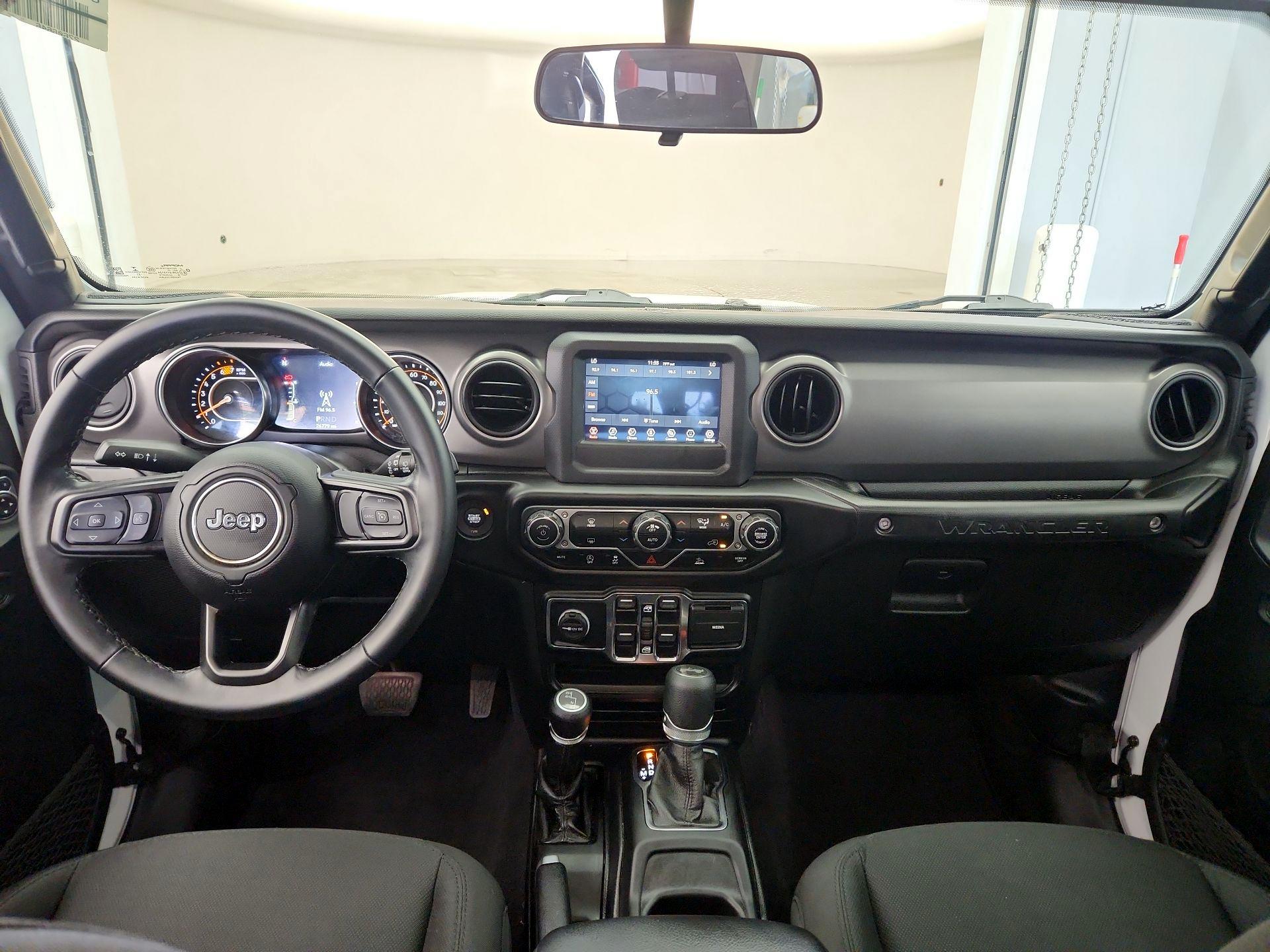 Thumbnail: 2021 Jeep Wrangler - 9