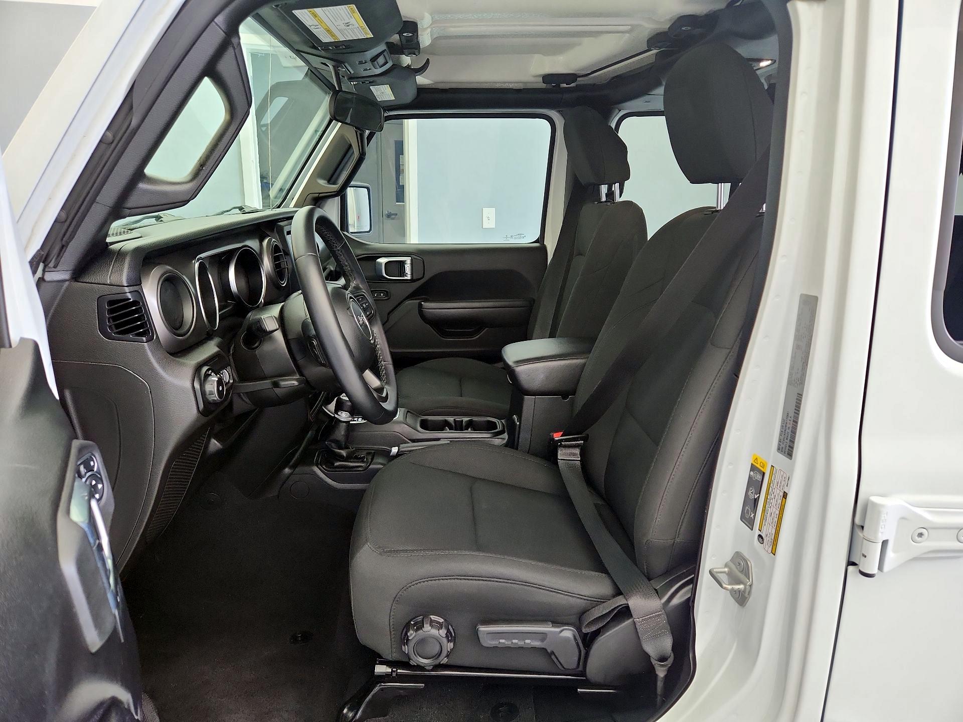 Thumbnail: 2021 Jeep Wrangler - 11